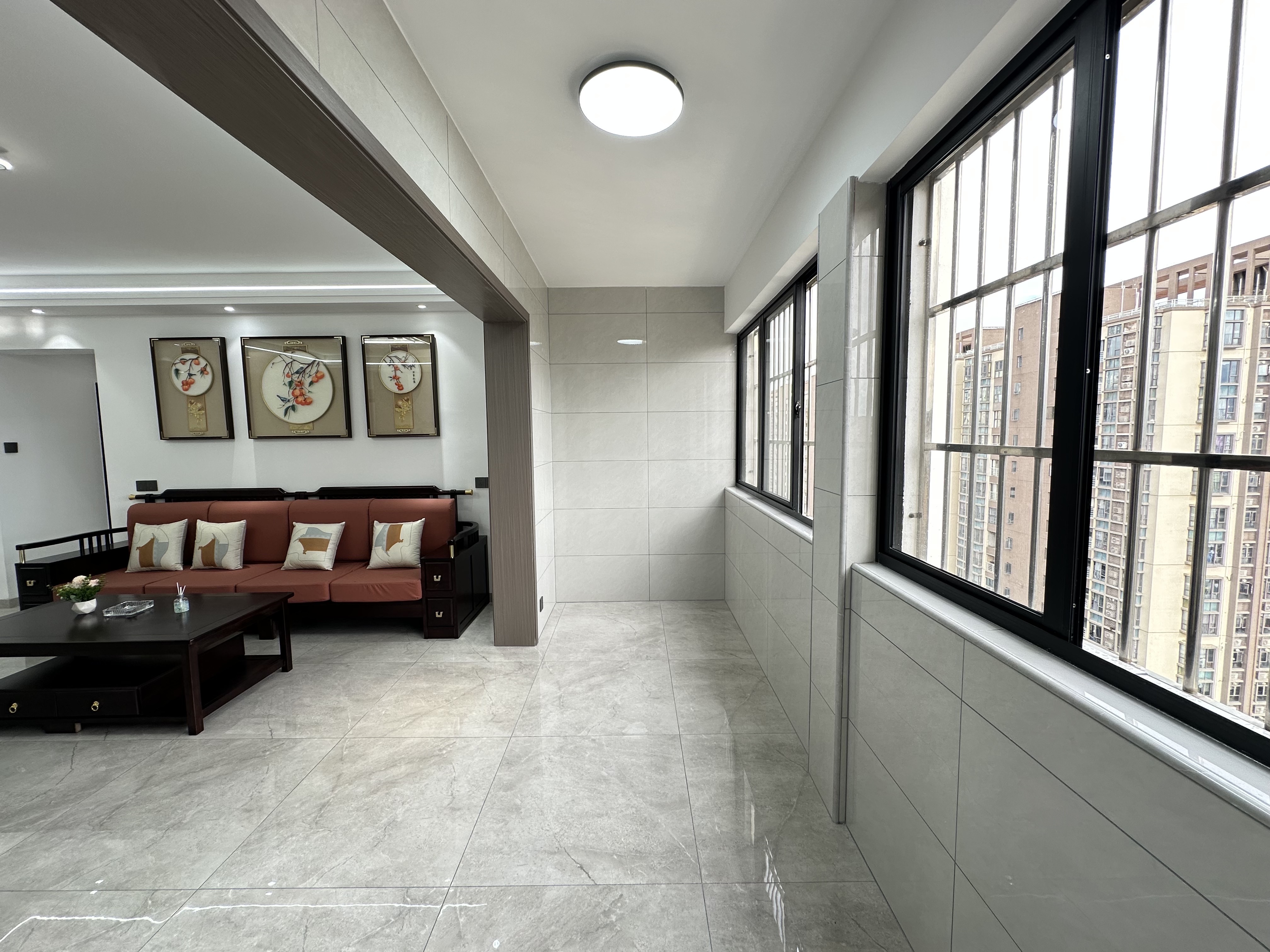 水岸听涛 4室2厅2卫 149.0万 水岸听涛 4室2厅2卫 149.0万客厅