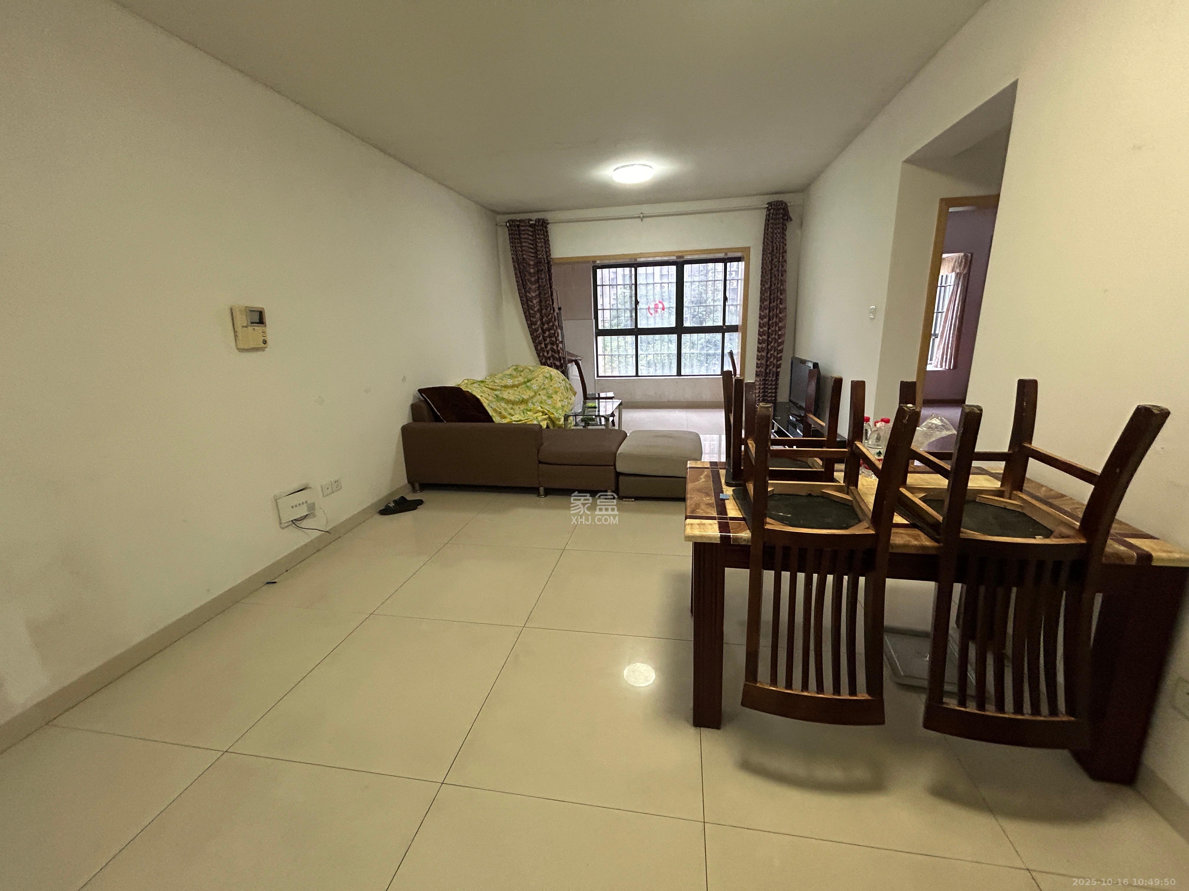 上海城小区  2室2厅1卫    1700.0元/月室内图