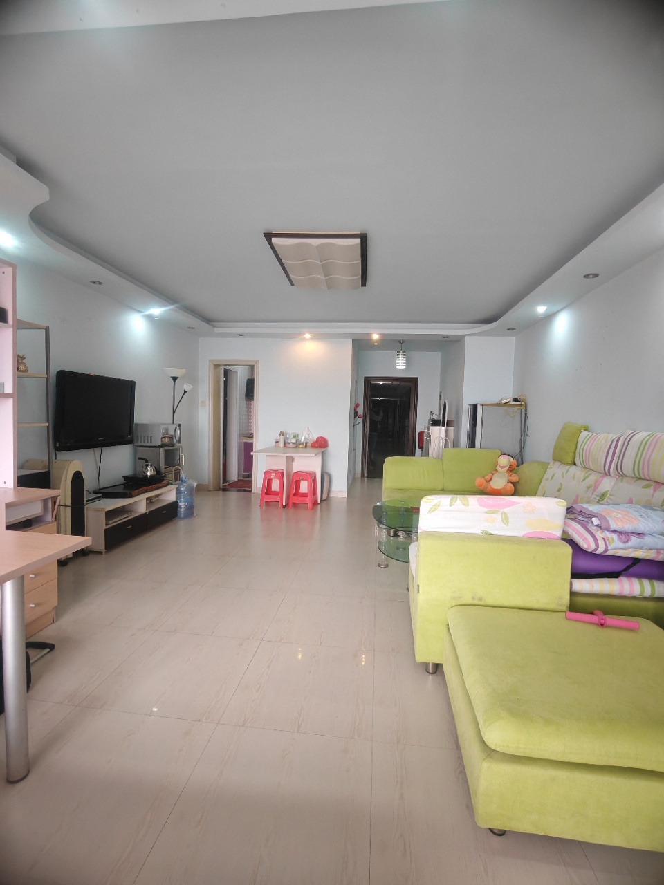 蓝天丽城  1室1厅1卫    82.0万客厅