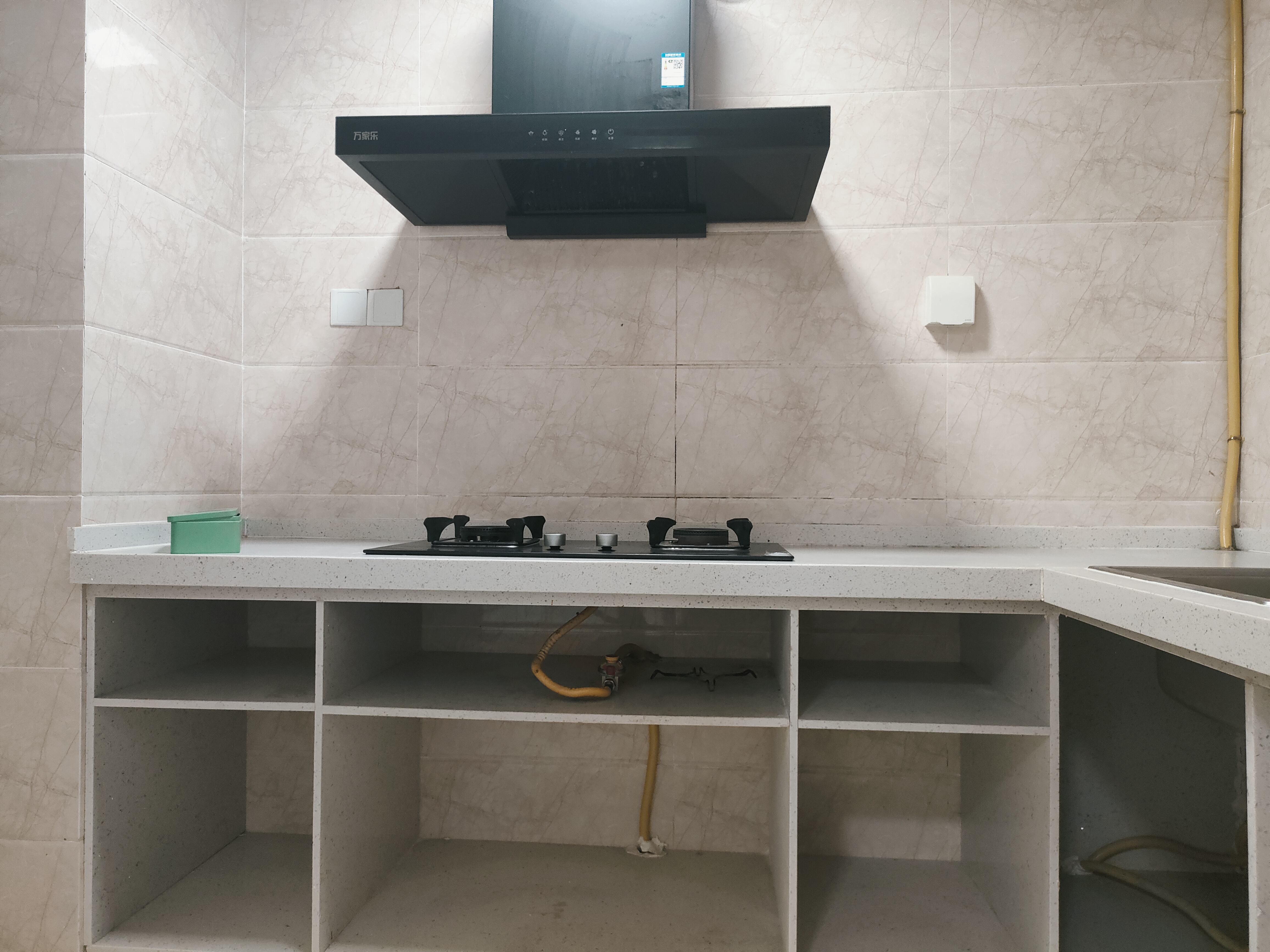 龙岐雅苑  3室2厅2卫    2700.0元/月室内图