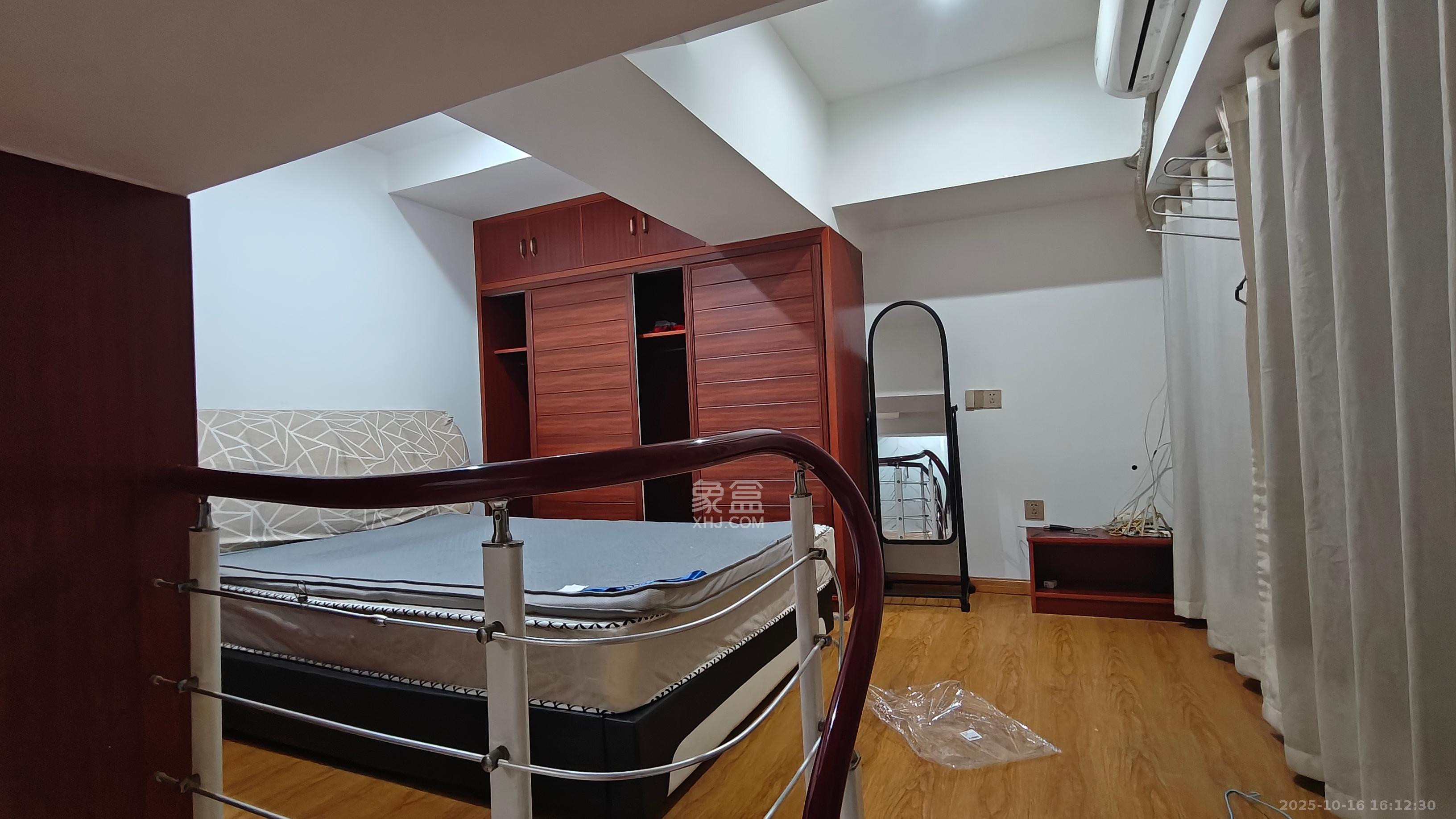 米兰春天  2室2厅1卫    1400.0元/月室内图