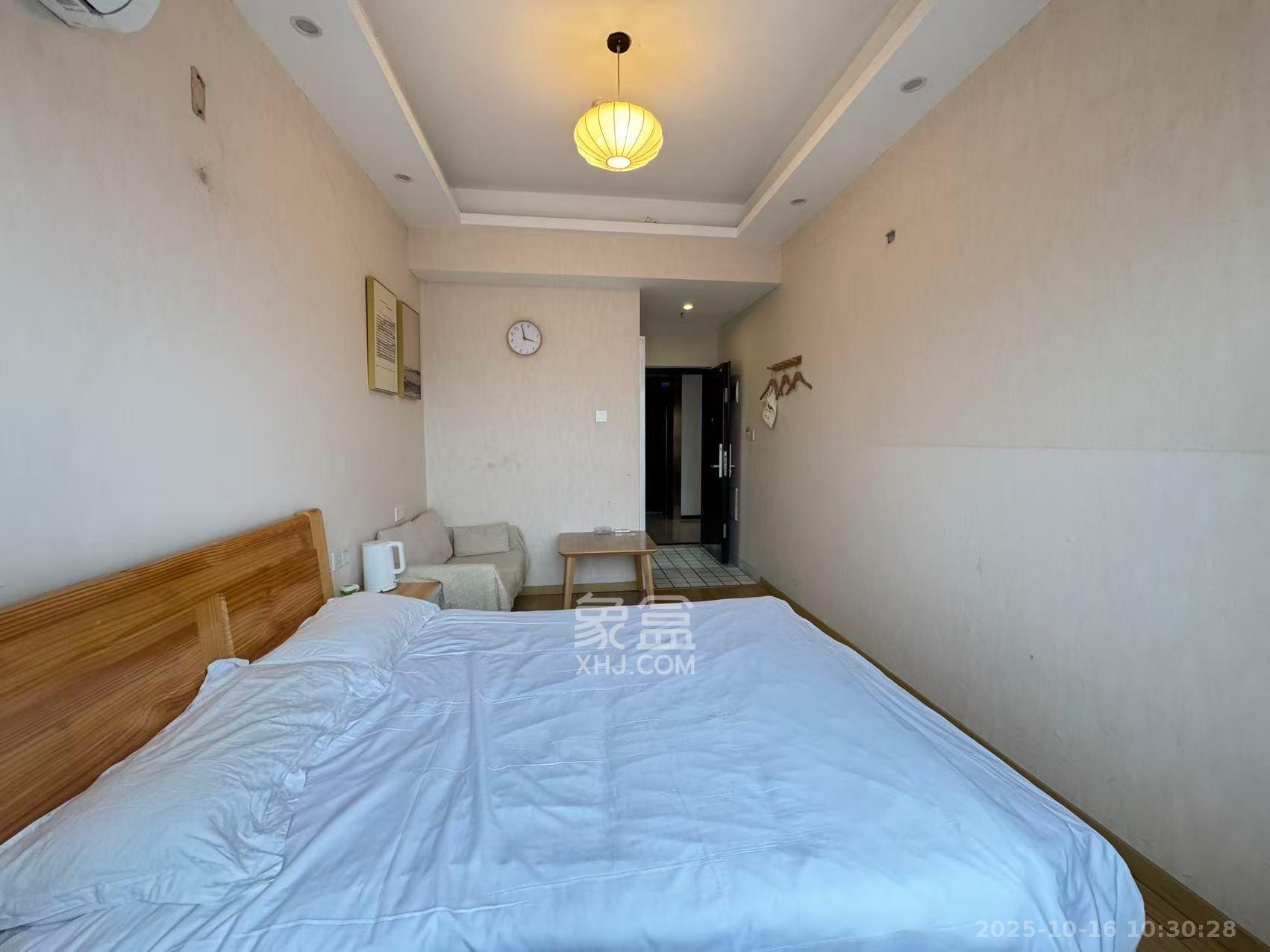 洋湖时代  1室0厅0卫    1000.0元/月 洋湖时代  1室0厅0卫    1000.0元/月