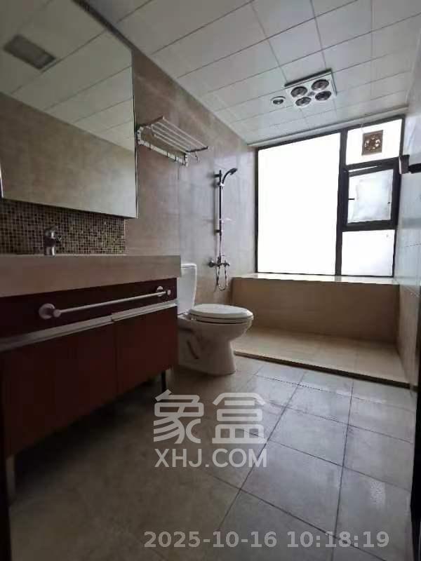 珠江花城四期花盛 3室2厅2卫 3000.0元/月 珠江花城四期花盛 3室2厅2卫 3000.0元/月室内图