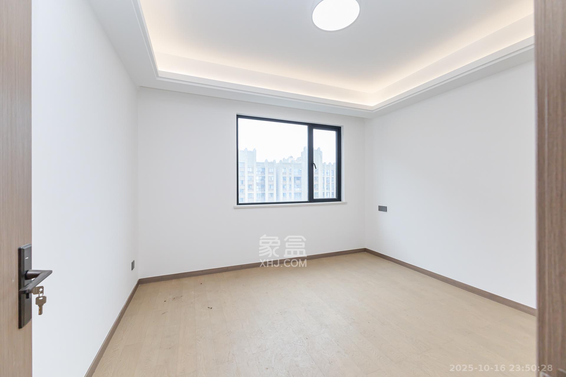 金富湘江悦城  4室2厅2卫    135.0万 金富湘江悦城  4室2厅2卫    135.0万卧室