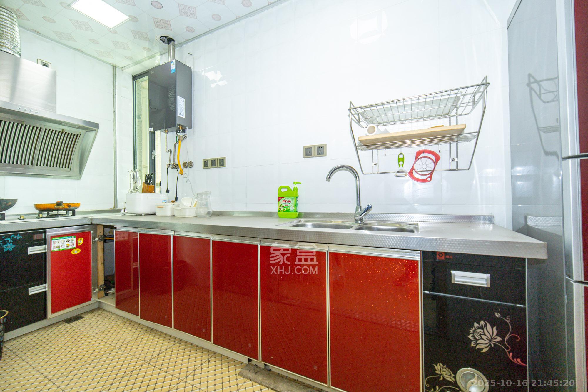 申湘宽境  3室2厅1卫    40.8万厨房