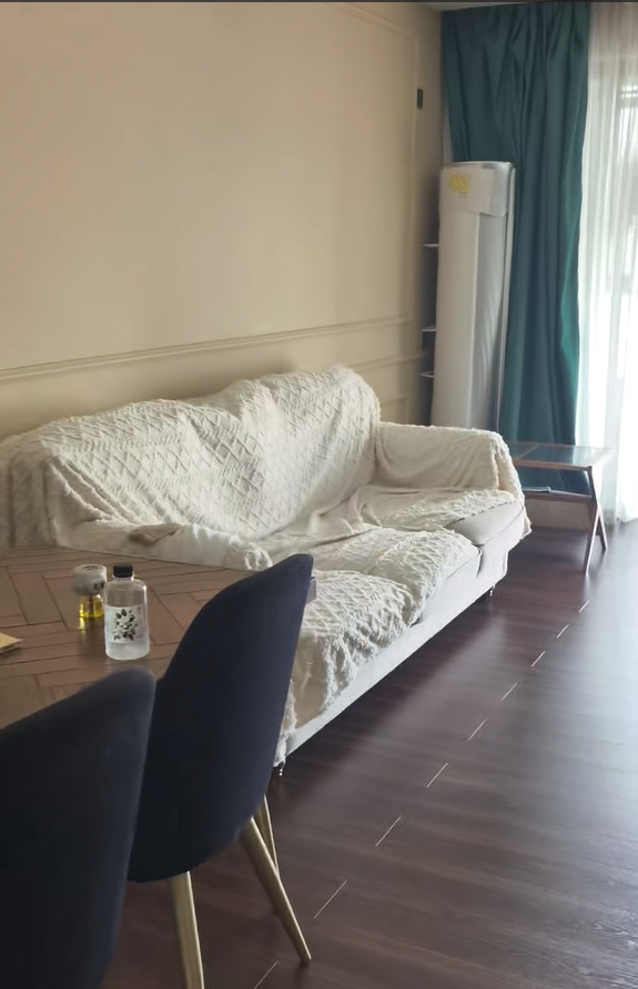 水晶城  2室2厅1卫    120.0万 水晶城  2室2厅1卫    120.0万室内图