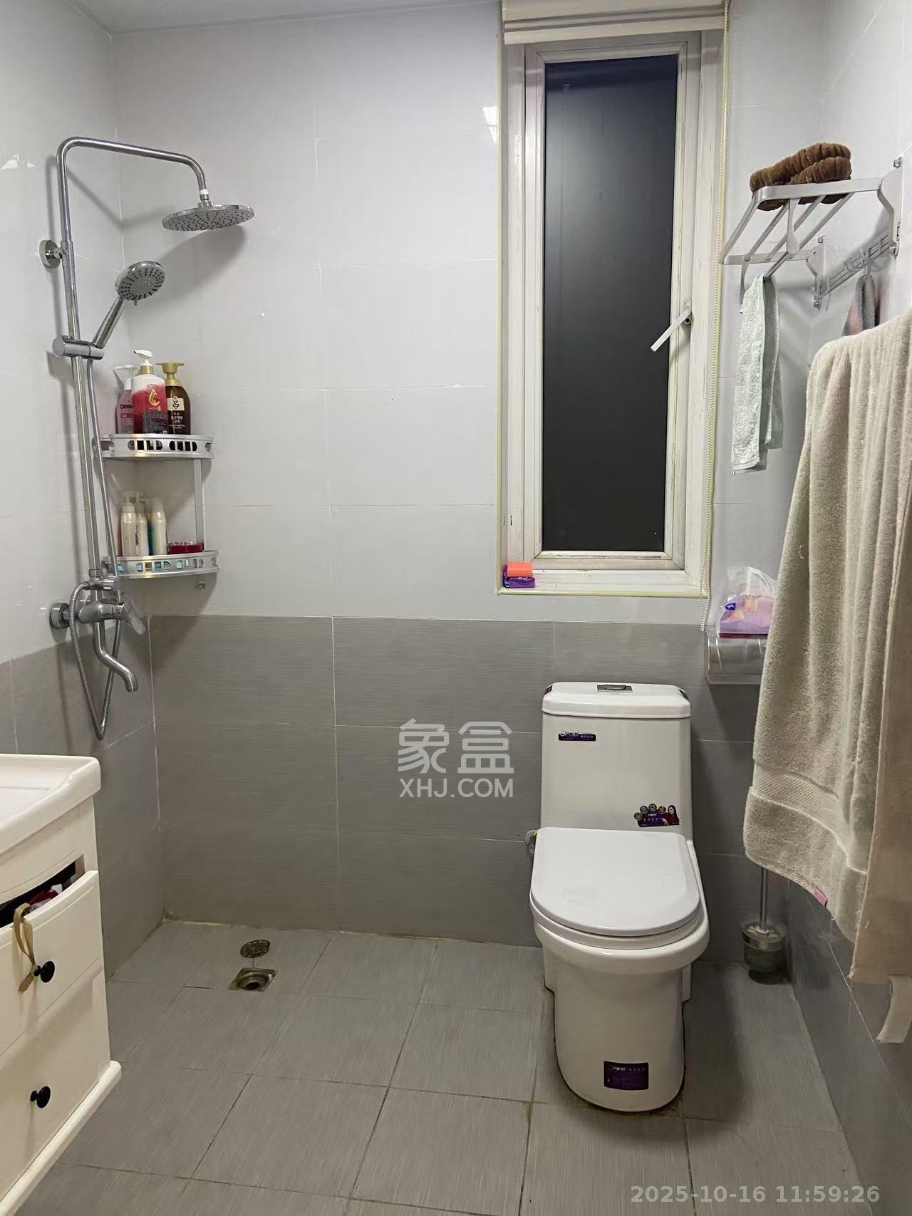 金地三千府（金地湖山樾、金地自在城）  2室1厅1卫    1600.0元/月室内图