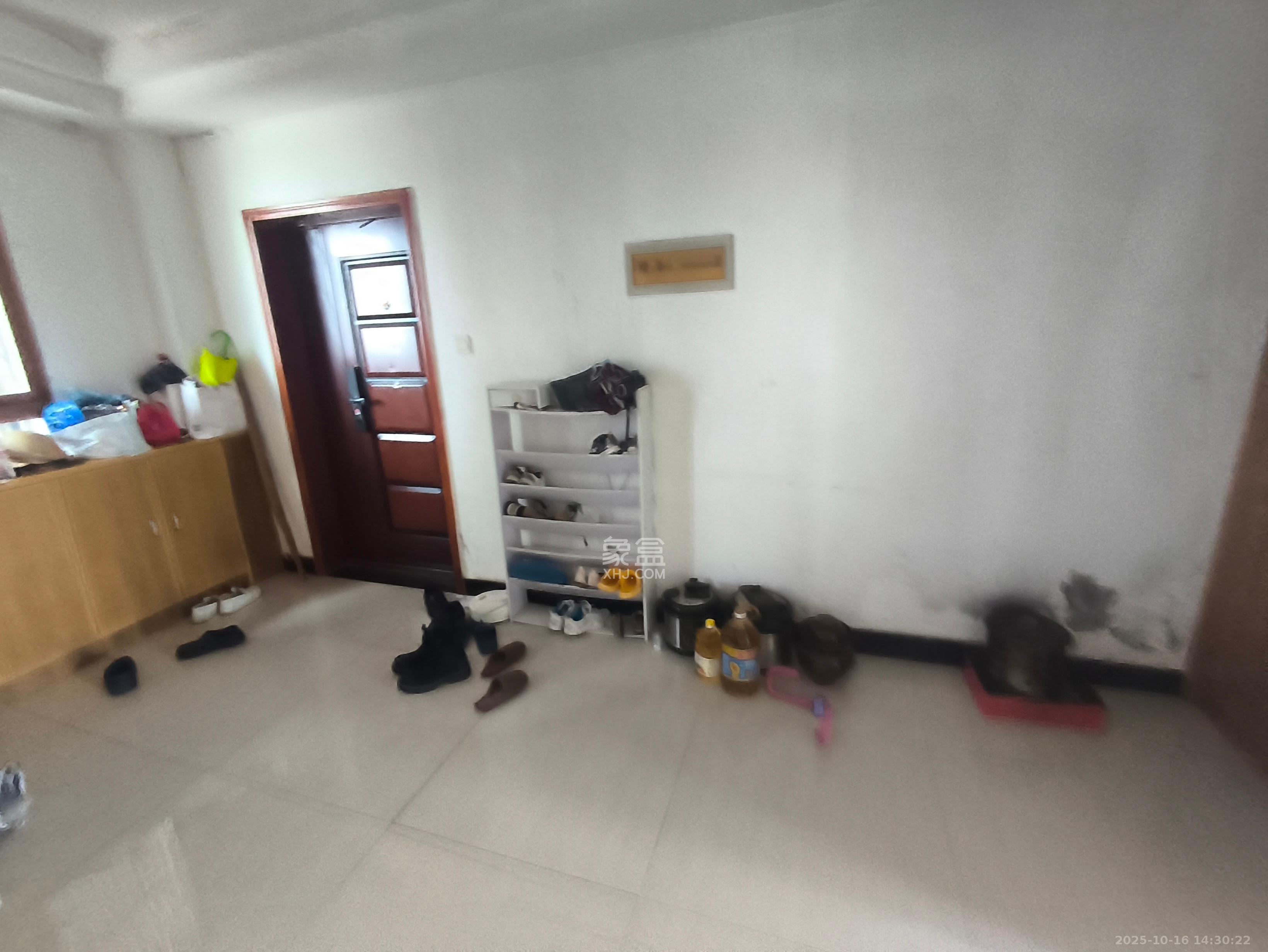 锑都家园  3室2厅2卫    2000.0元/月 锑都家园  3室2厅2卫    2000.0元/月室内图