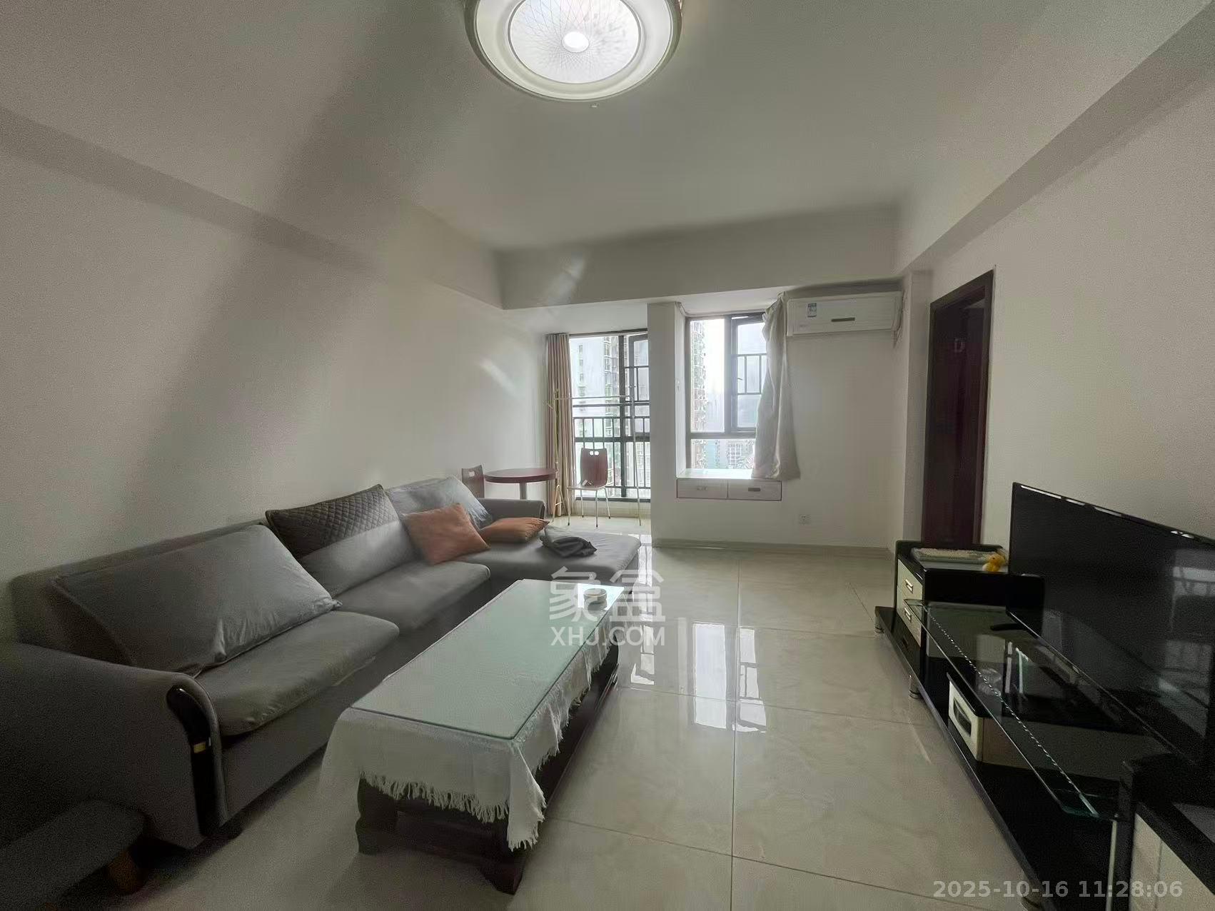 英郡年华  1室1厅1卫    1600.0元/月室内图