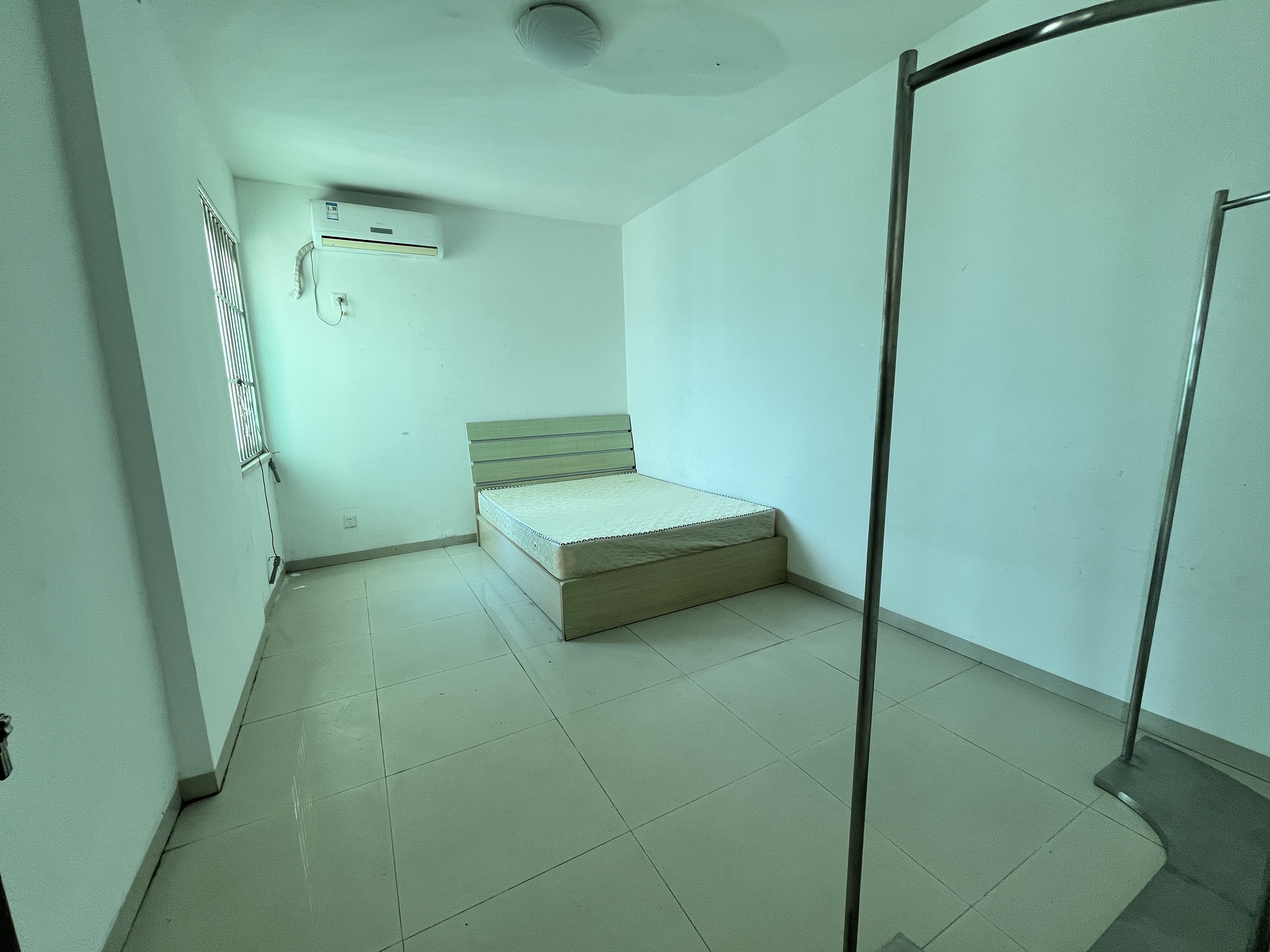 华宝雅苑  2室1厅1卫    2300.0元/月室内图