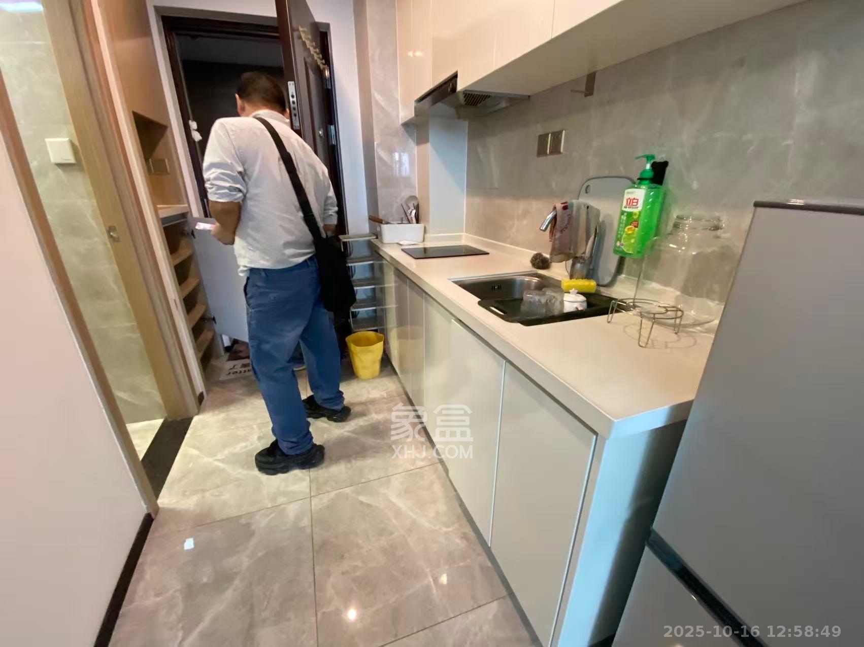 中海阅江府  1室1厅1卫    2000.0元/月 中海阅江府  1室1厅1卫    2000.0元/月室内图