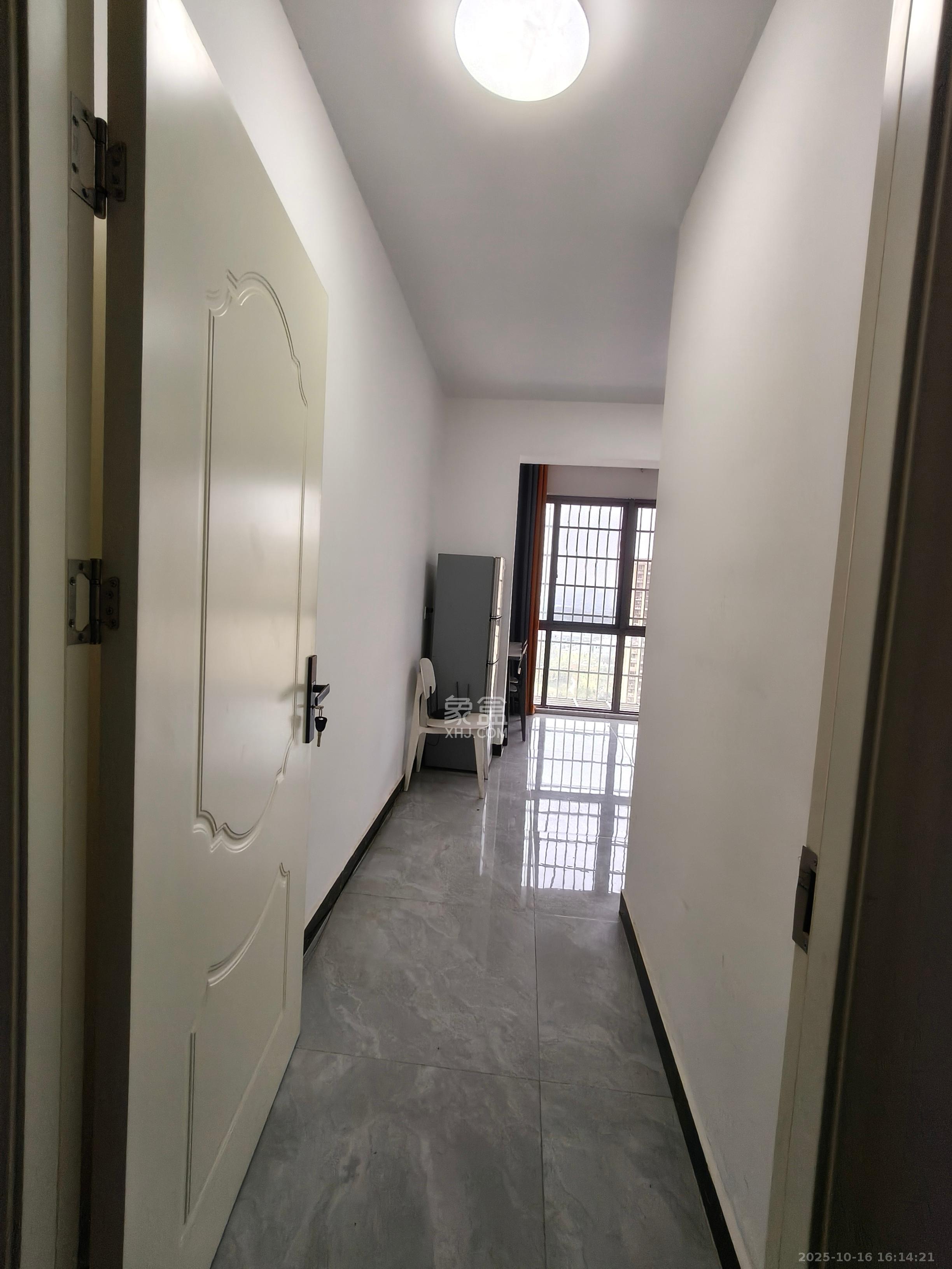 星城新宇川河苑  1室1厅1卫    1300.0元/月 星城新宇川河苑  1室1厅1卫    1300.0元/月室内图