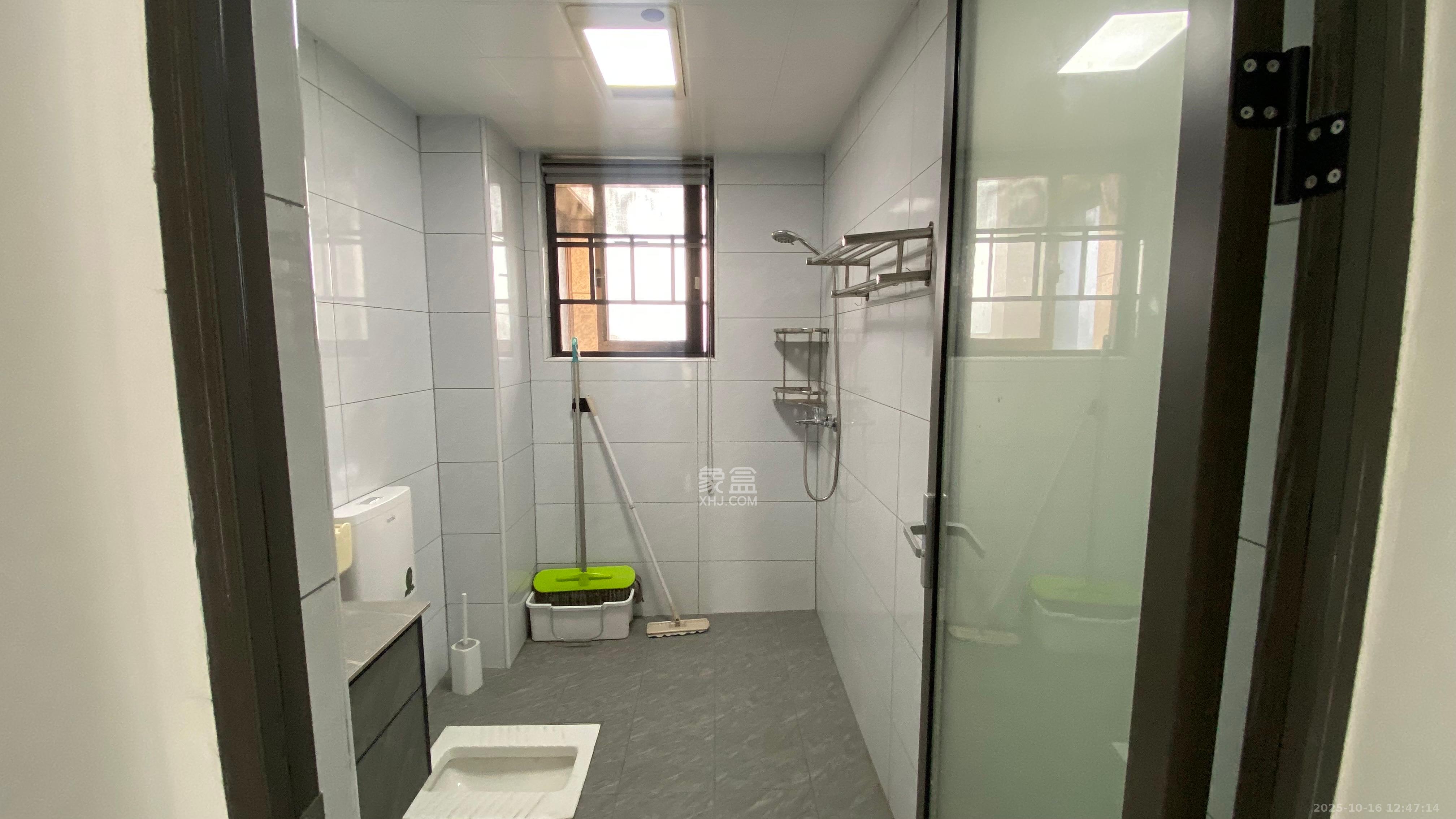 明昇壹城（明昇时代广场）二期  3室2厅2卫    2900.0元/月室内图