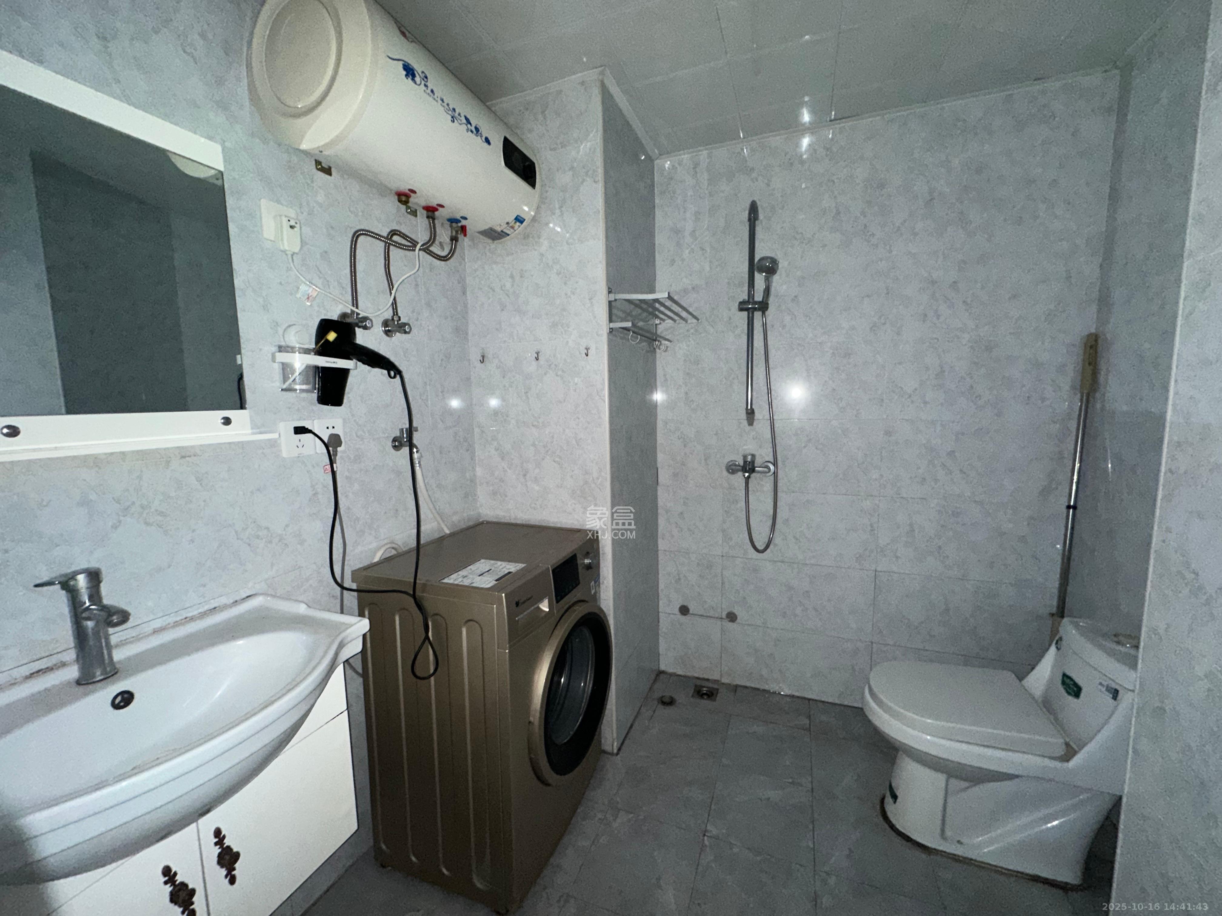 沁园春御院  1室1厅1卫    1900.0元/月室内图