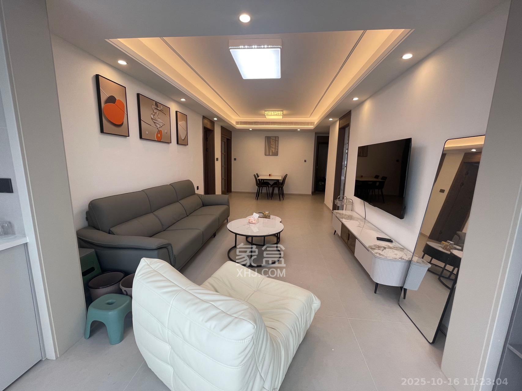 绿地V岛  3室2厅2卫    4190.0元/月 绿地V岛  3室2厅2卫    4190.0元/月室内图