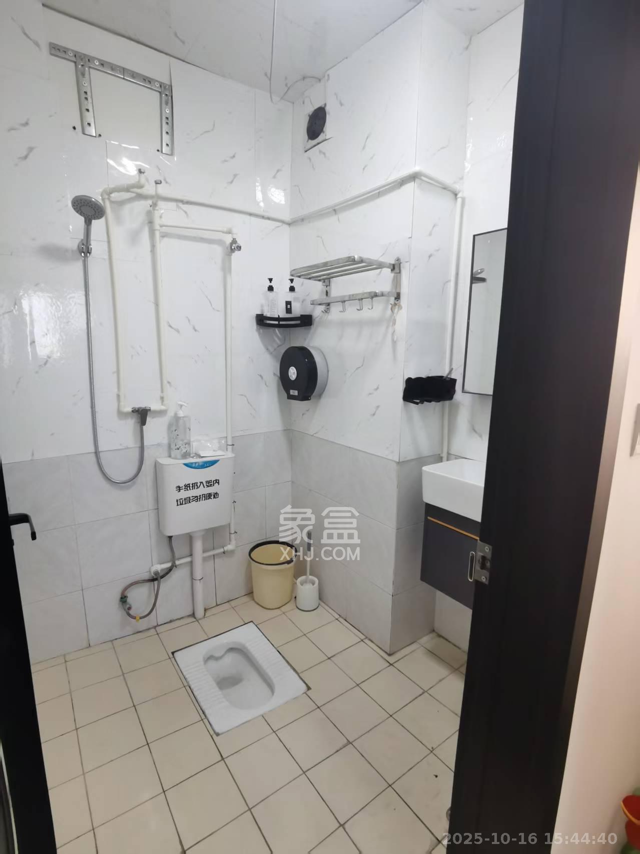 北辰三角洲B1E1区 4室1厅1卫 5000.0元/月 北辰三角洲B1E1区 4室1厅1卫 5000.0元/月室内图