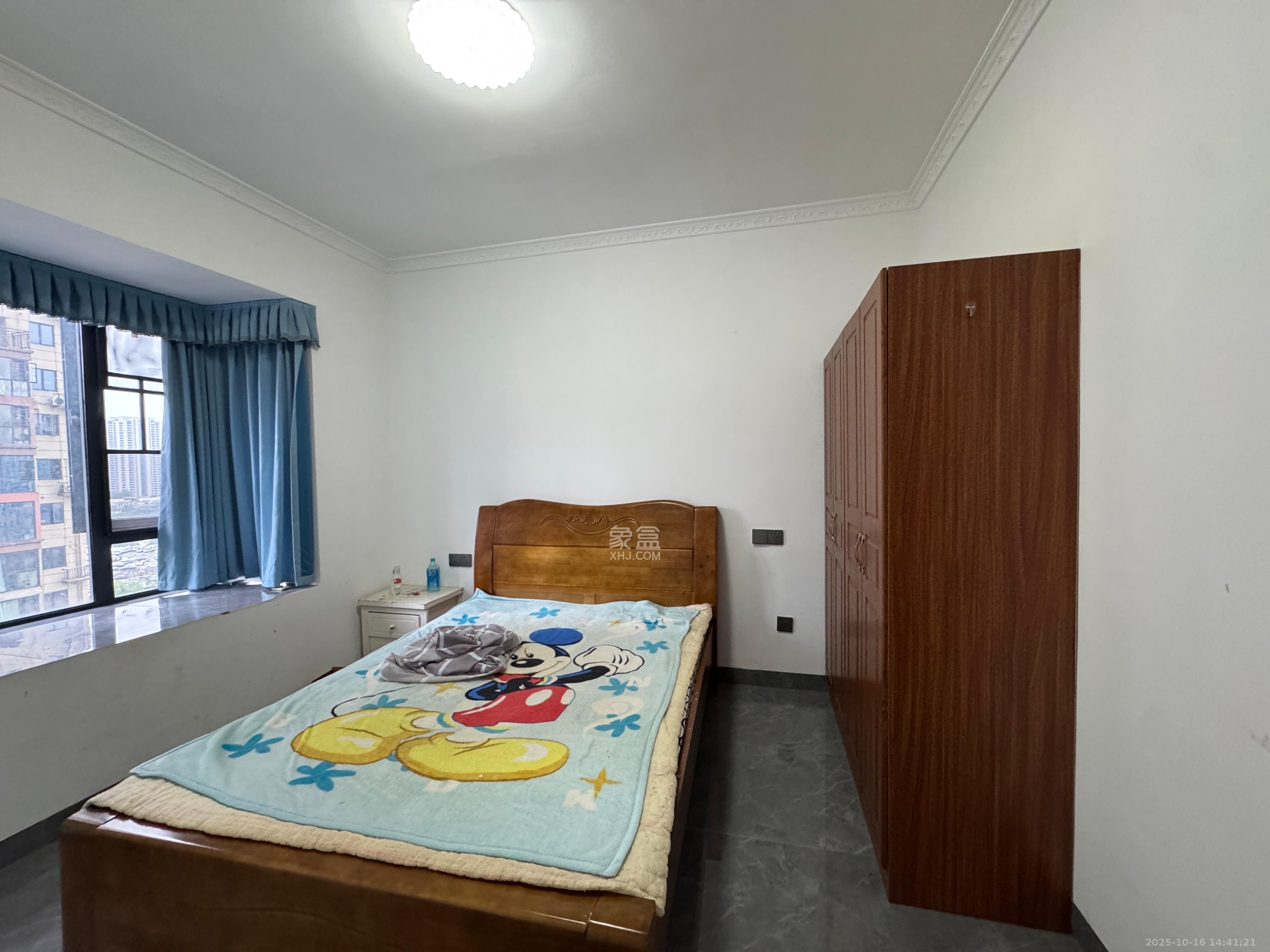 永宏万家里  3室2厅1卫    2100.0元/月 永宏万家里  3室2厅1卫    2100.0元/月室内图1