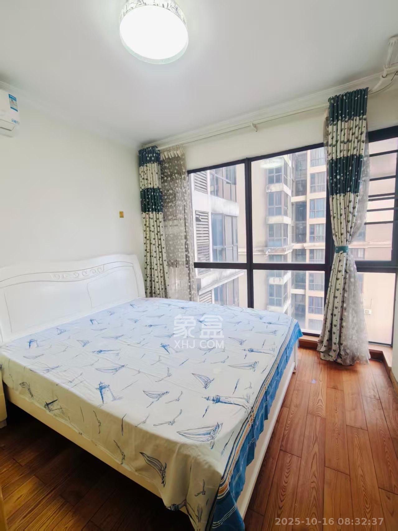 海洋半岛(月珑湾) 3室2厅1卫 2400.0元/月 海洋半岛(月珑湾) 3室2厅1卫 2400.0元/月室内图