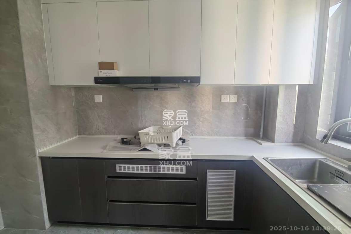 越秀湘江星汇城三期 4室2厅2卫 3500.0元/月 越秀湘江星汇城三期 4室2厅2卫 3500.0元/月室内图