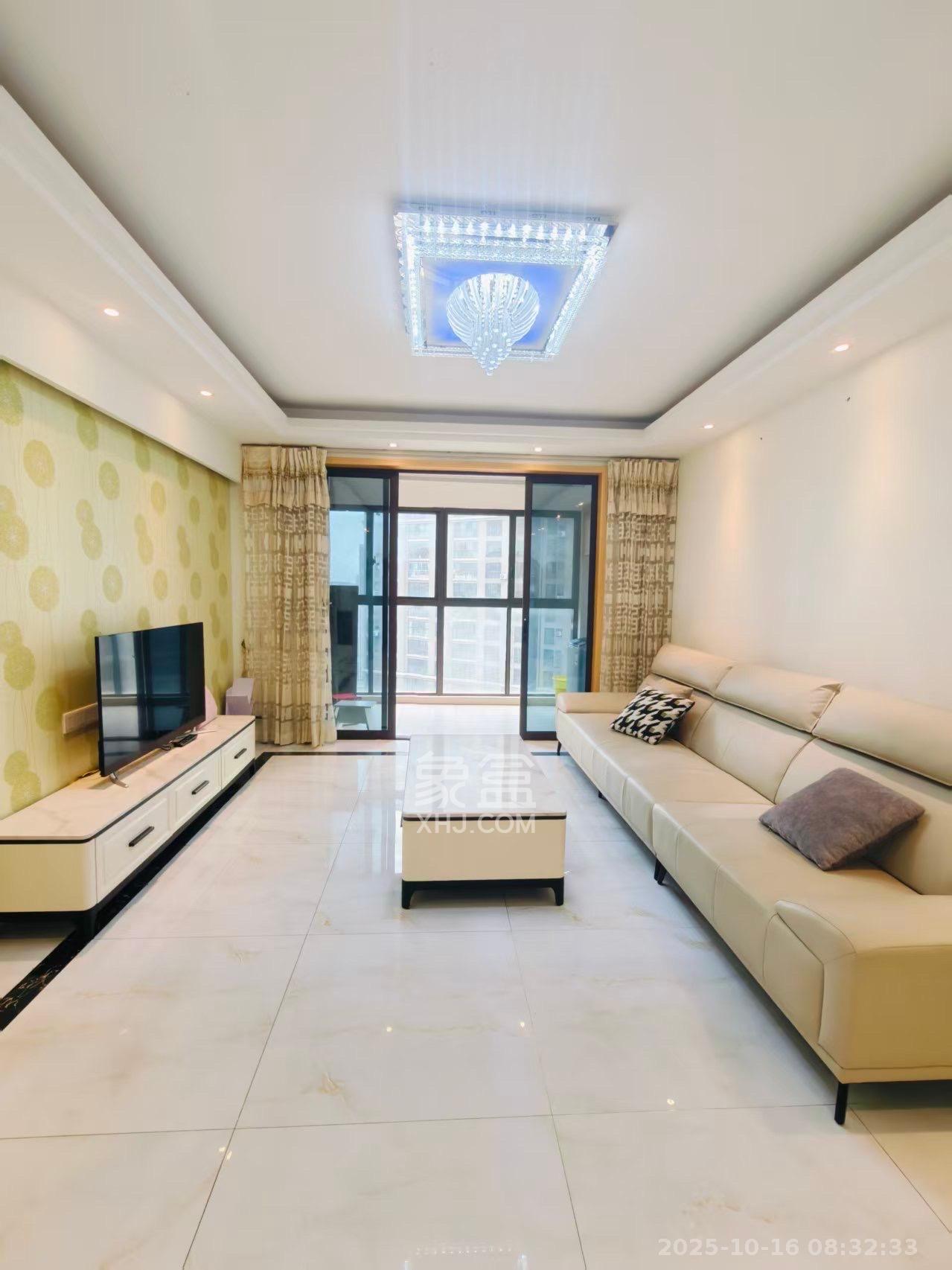 海洋半岛(月珑湾) 3室2厅1卫 2400.0元/月 海洋半岛(月珑湾) 3室2厅1卫 2400.0元/月室内图