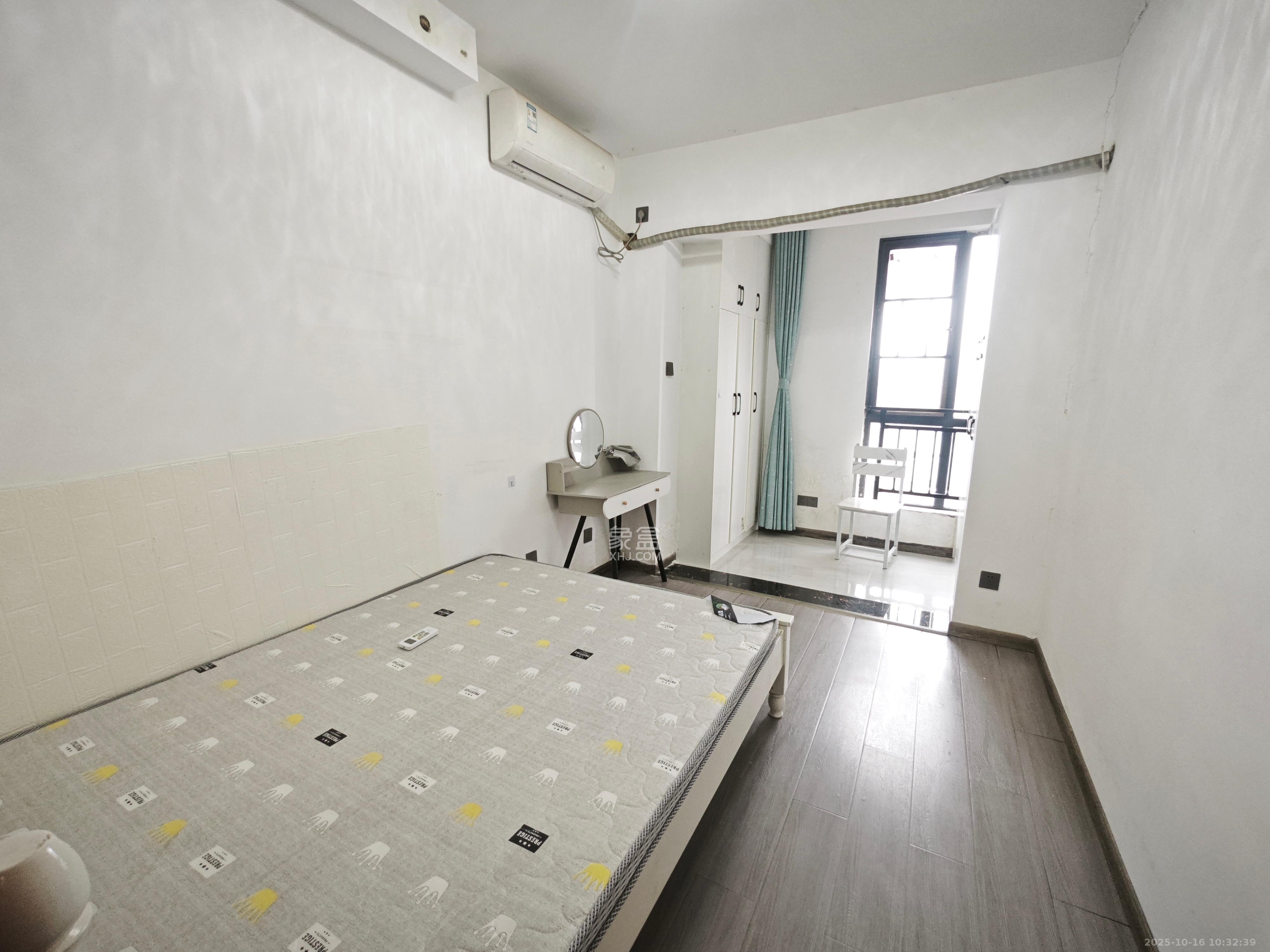 剑桥名门 2室1厅1卫 1800.0元/月 剑桥名门 2室1厅1卫 1800.0元/月室内图