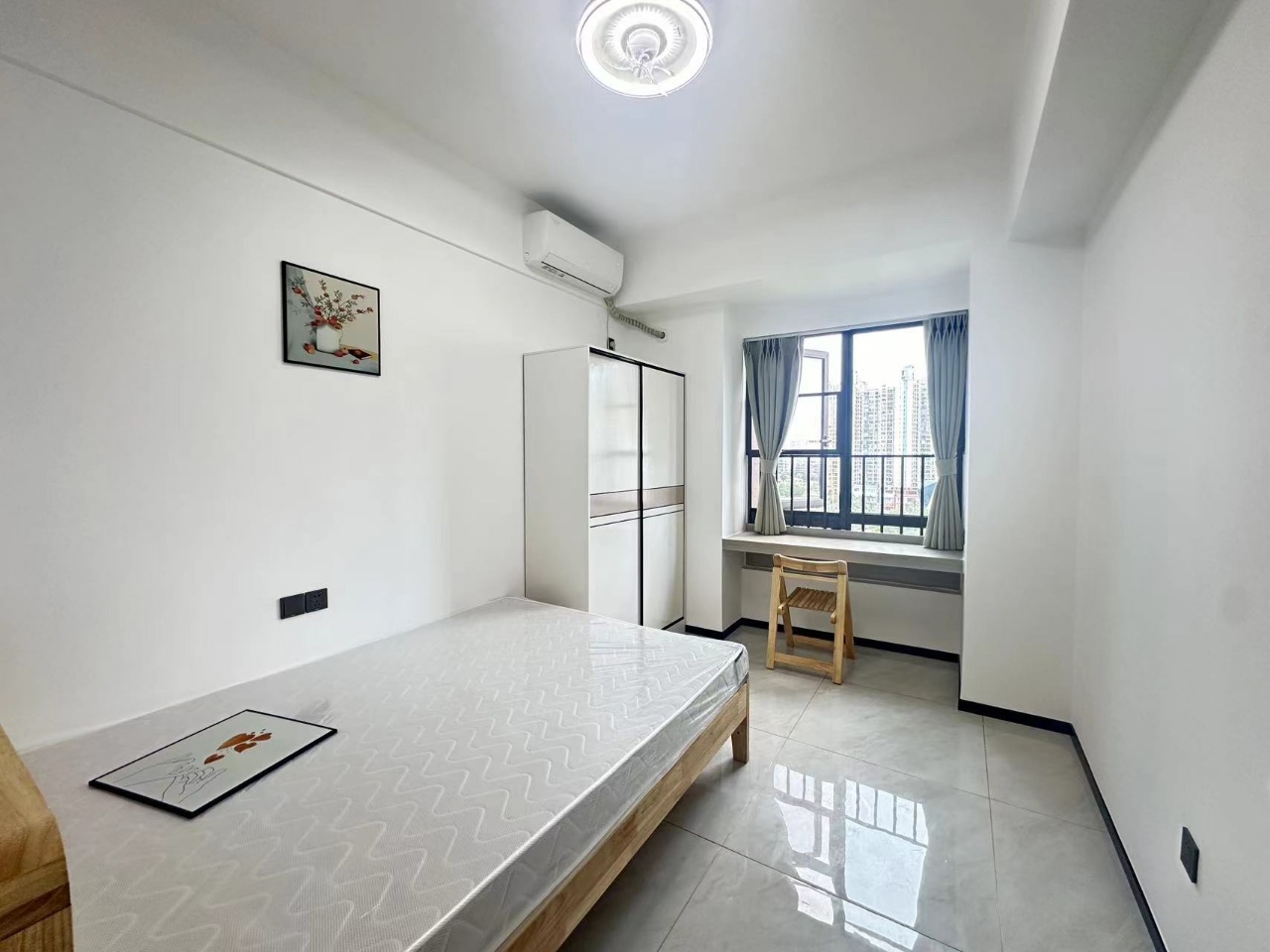 华润中心 2室1厅1卫 3000.0元/月 华润中心 2室1厅1卫 3000.0元/月室内图