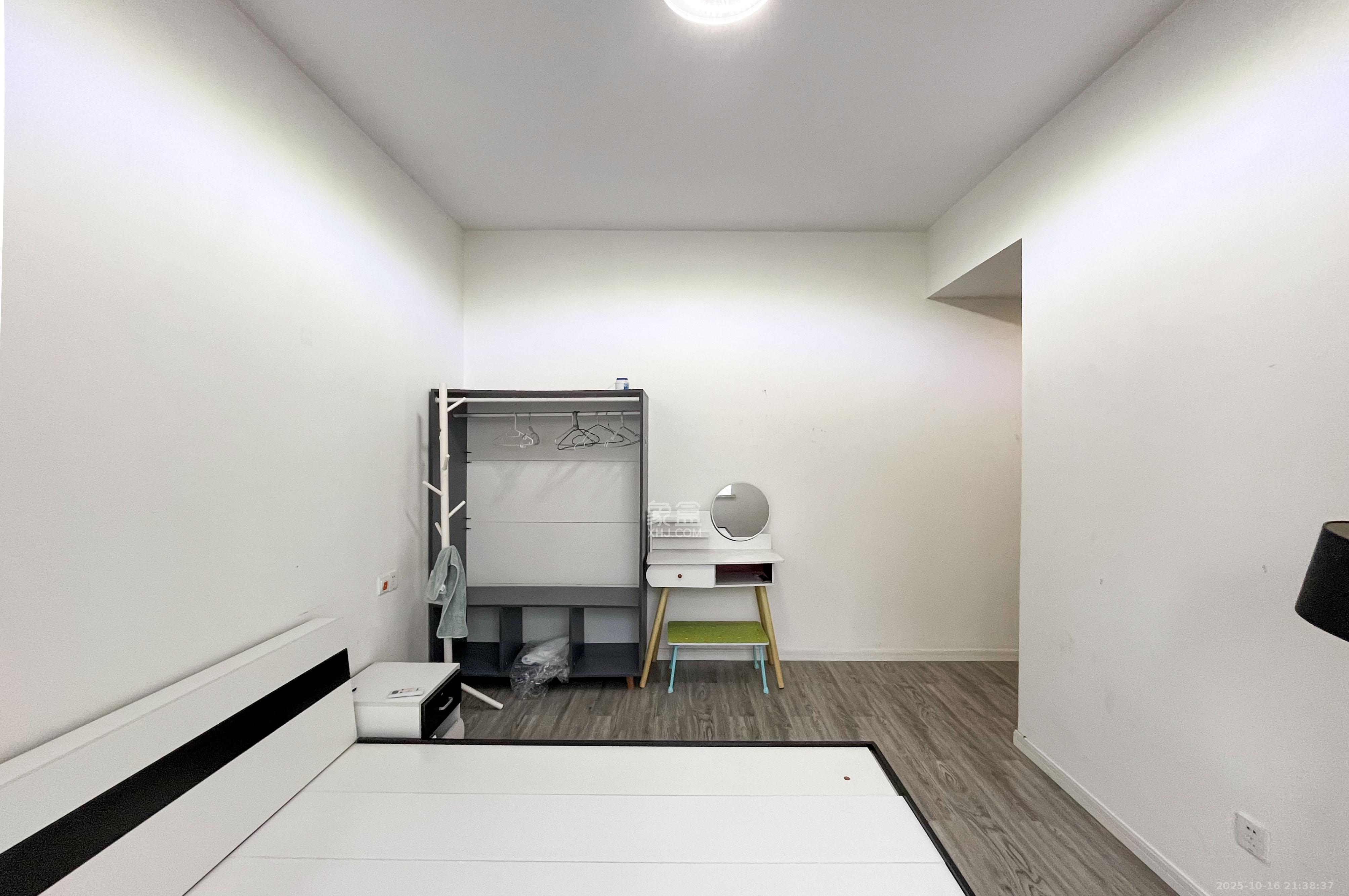 中建梅溪湖中心 3室2厅1卫 128.0万 中建梅溪湖中心 3室2厅1卫 128.0万其他