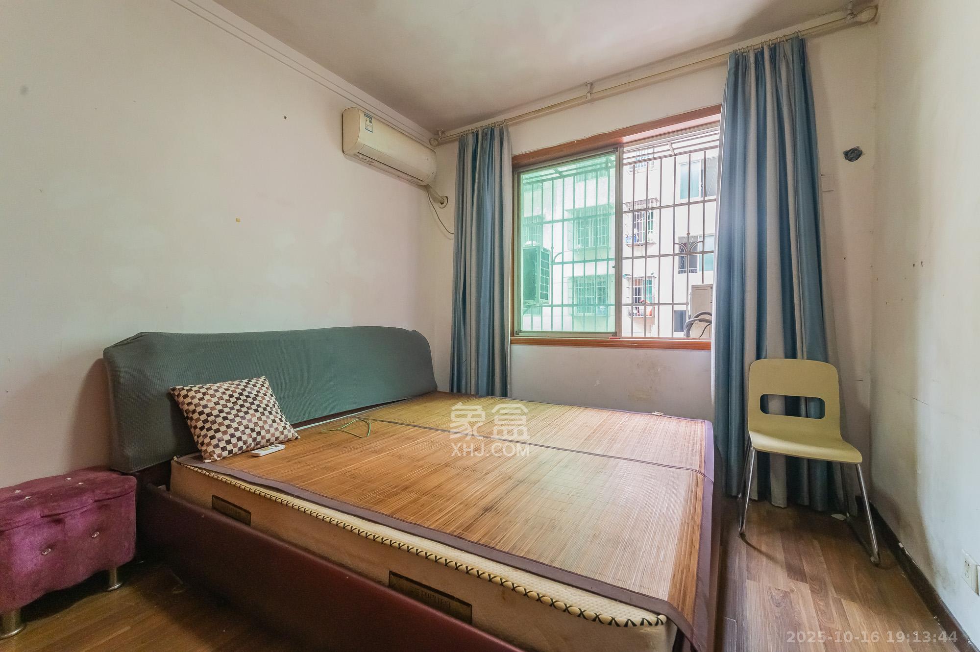 茶叶大市场“山水茗园”  2室1厅1卫    31.0万 茶叶大市场“山水茗园”  2室1厅1卫    31.0万卧室