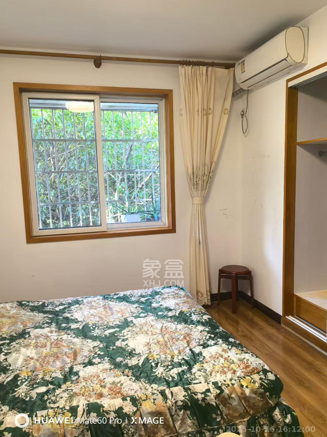 玛依拉山庄  3室2厅2卫    2700.0元/月 玛依拉山庄  3室2厅2卫    2700.0元/月室内图