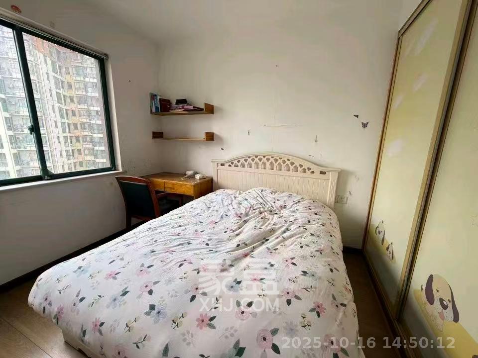 华盛世纪新城  3室2厅1卫    2400.0元/月室内图