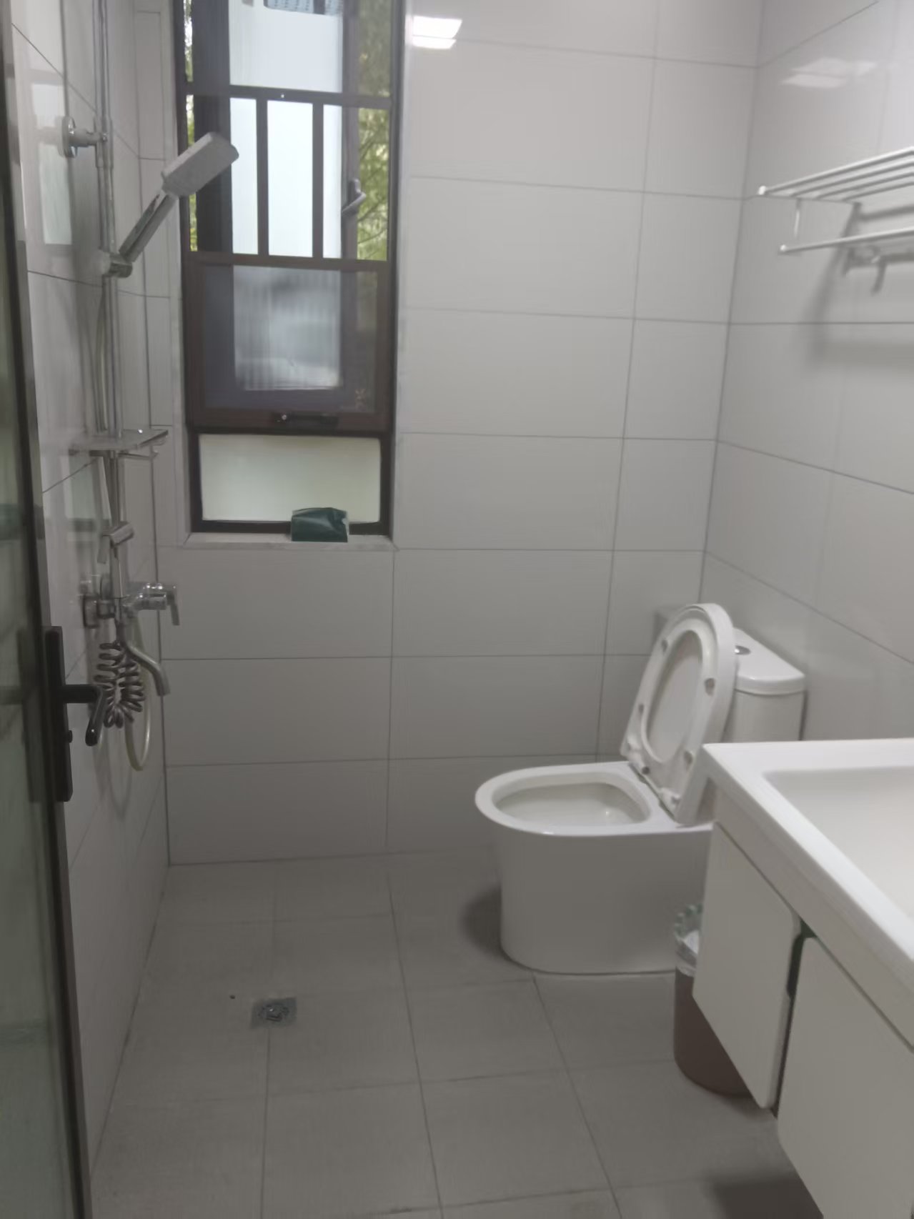 荣盛碧桂园铂悦府  4室2厅2卫    2800.0元/月室内图