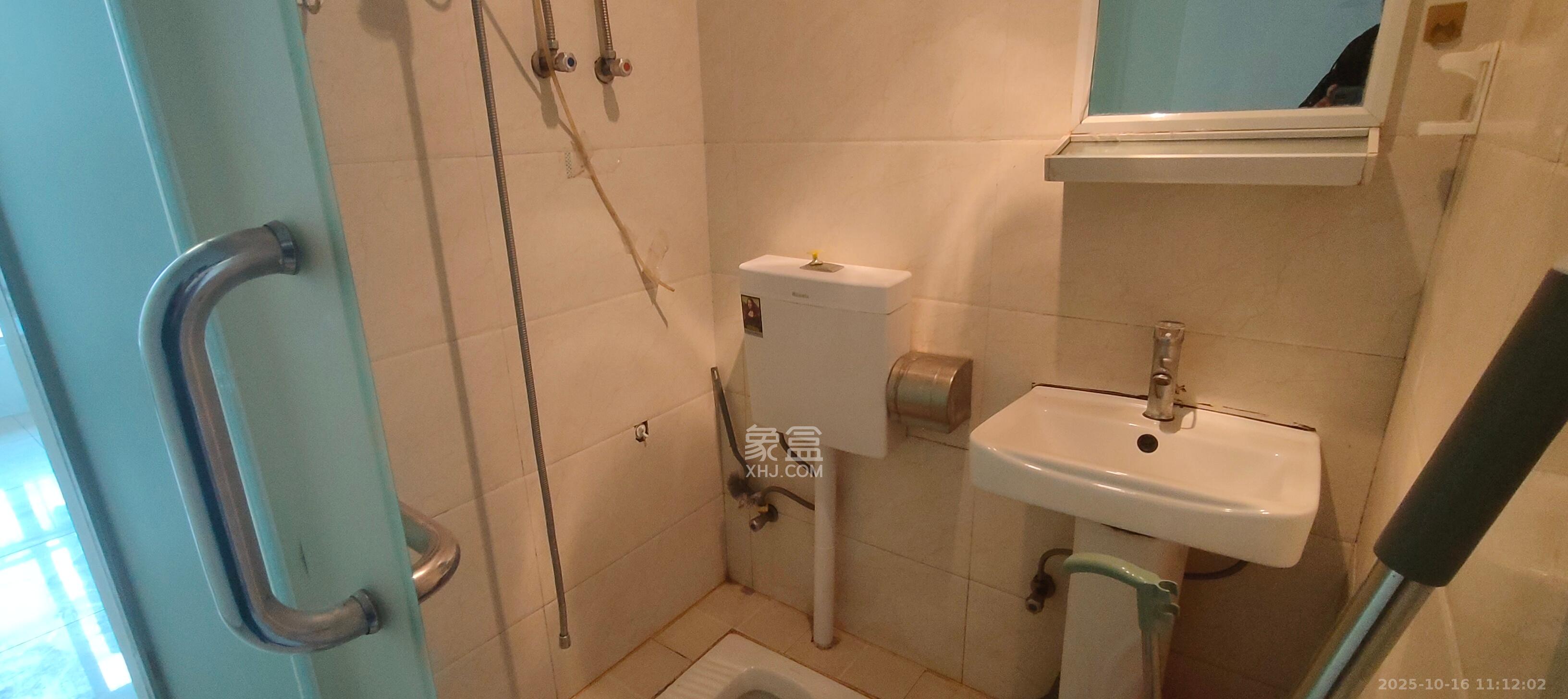 叠彩兰亭  1室0厅0卫    1000.0元/月 叠彩兰亭  1室0厅0卫    1000.0元/月室内图