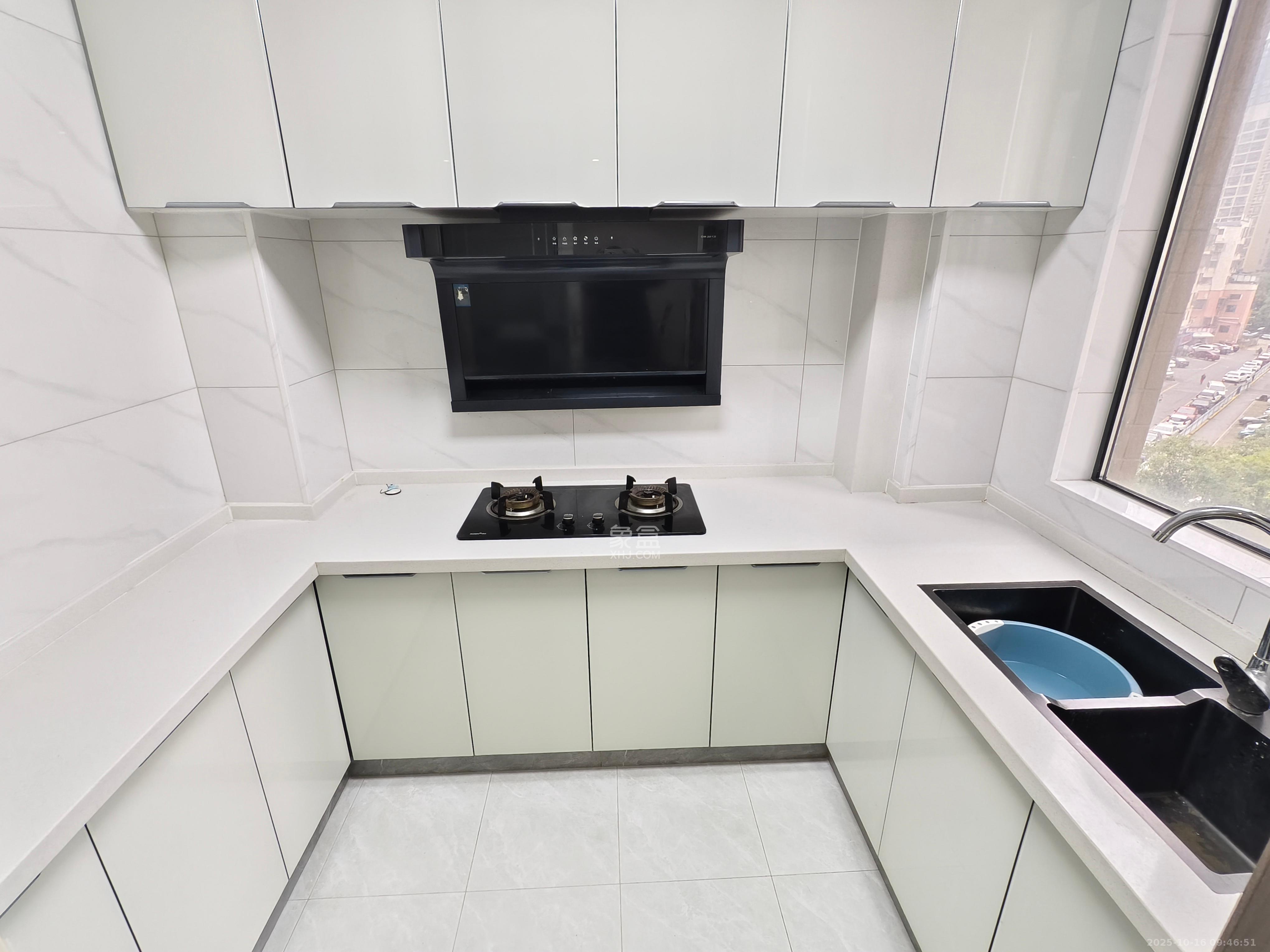 松雅湖壹号  4室2厅2卫    3200.0元/月 松雅湖壹号  4室2厅2卫    3200.0元/月室内图