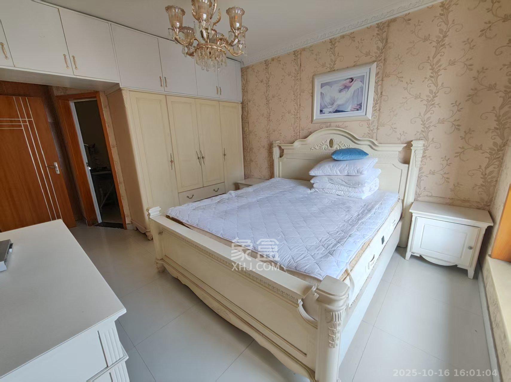 西子花苑  3室2厅2卫    3200.0元/月 西子花苑  3室2厅2卫    3200.0元/月室内图