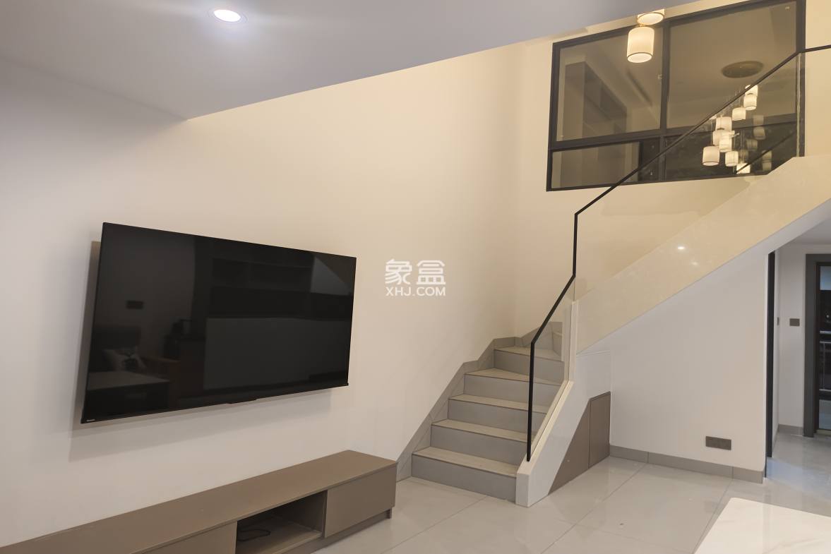 中甸.龙雲台 2室1厅1卫 1600.0元/月 中甸.龙雲台 2室1厅1卫 1600.0元/月室内图