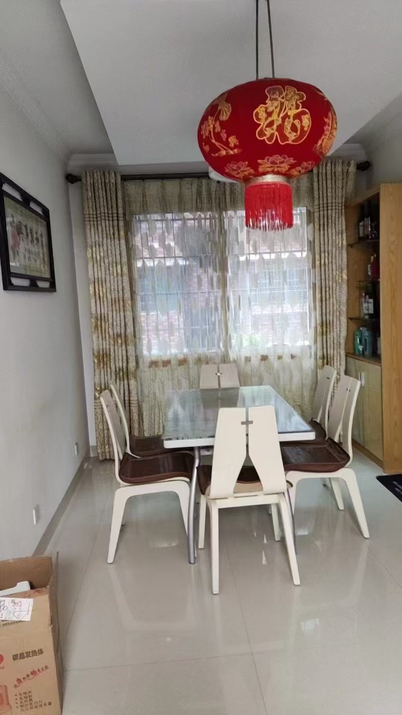 兴雁大楼 3室2厅2卫 1300.0元/月 兴雁大楼 3室2厅2卫 1300.0元/月室内图