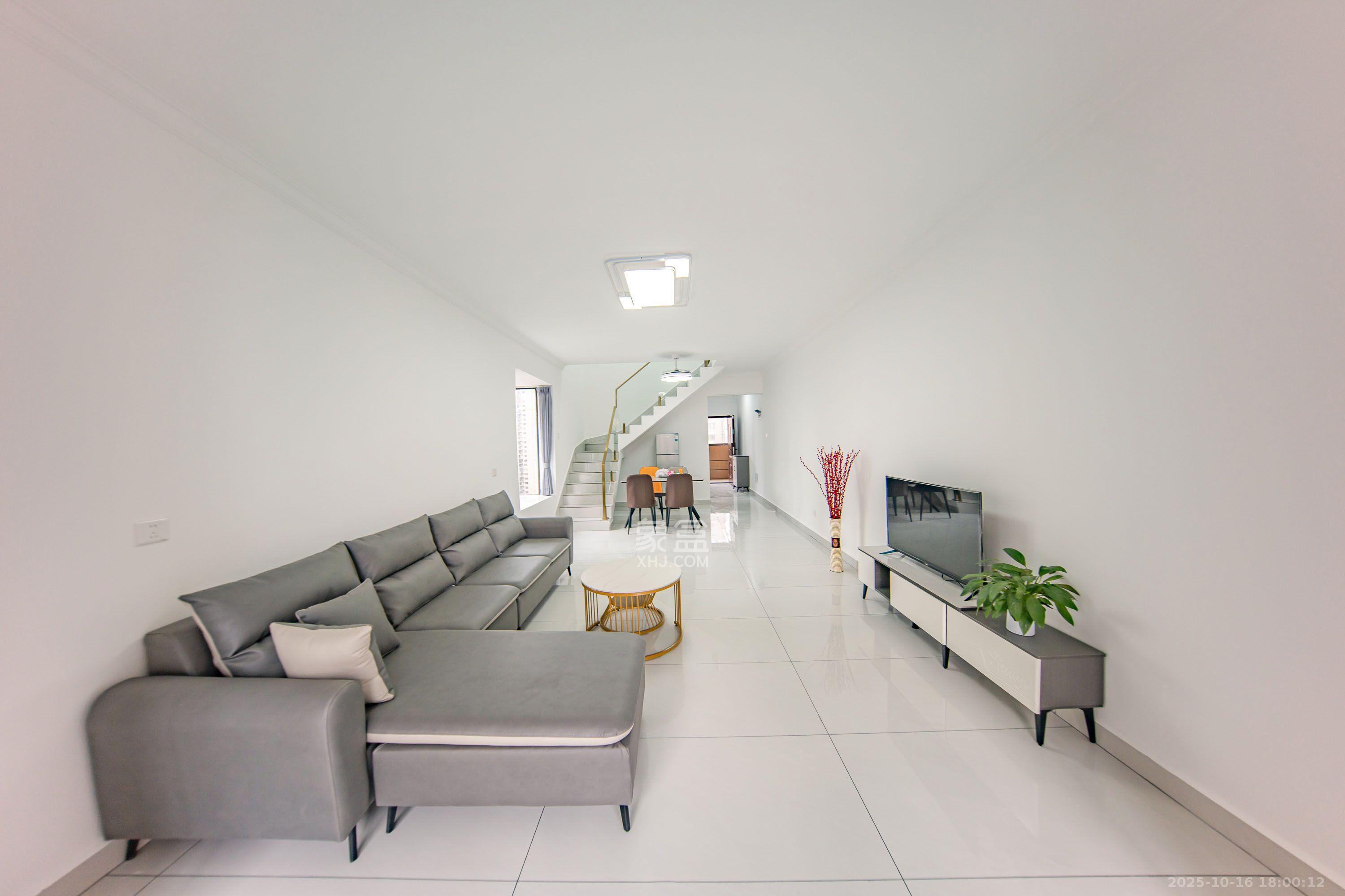 邦盛水岸御园  3室2厅2卫    2400.0元/月 邦盛水岸御园  3室2厅2卫    2400.0元/月室内图