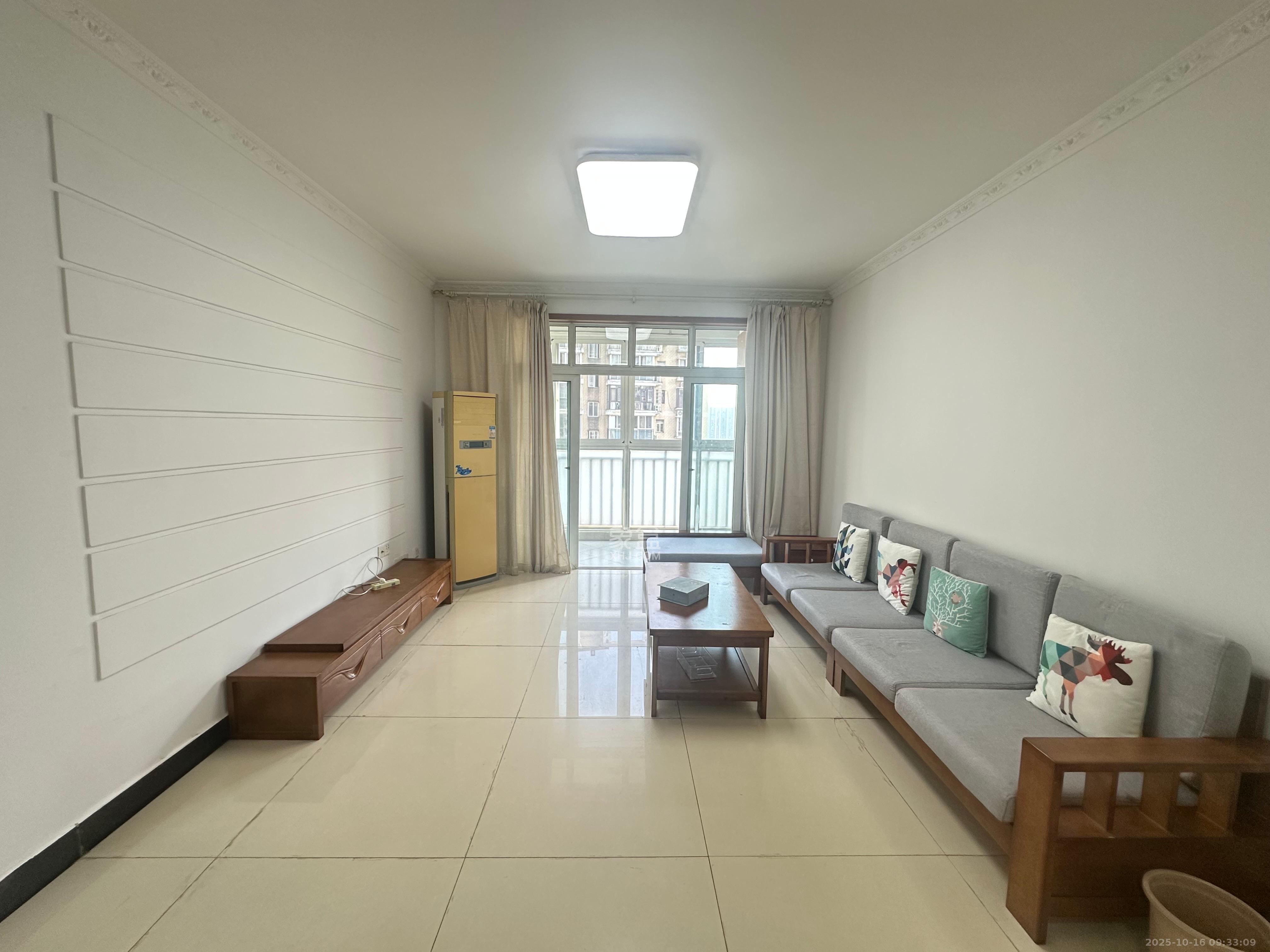 金碧文华 2室2厅1卫 2000.0元/月 金碧文华 2室2厅1卫 2000.0元/月室内图