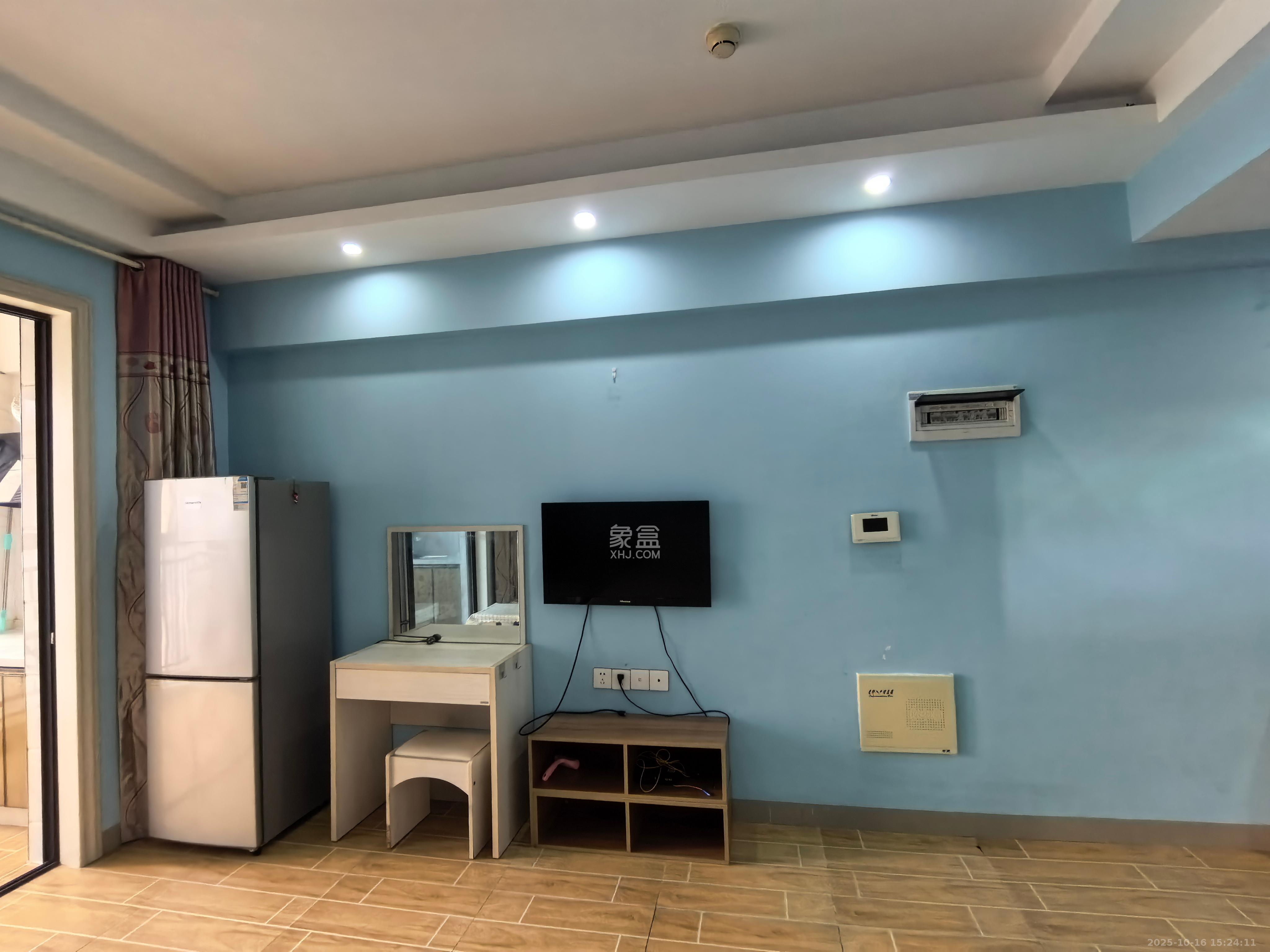 富兴旺角 1室1厅1卫 1300.0元/月 富兴旺角 1室1厅1卫 1300.0元/月室内图