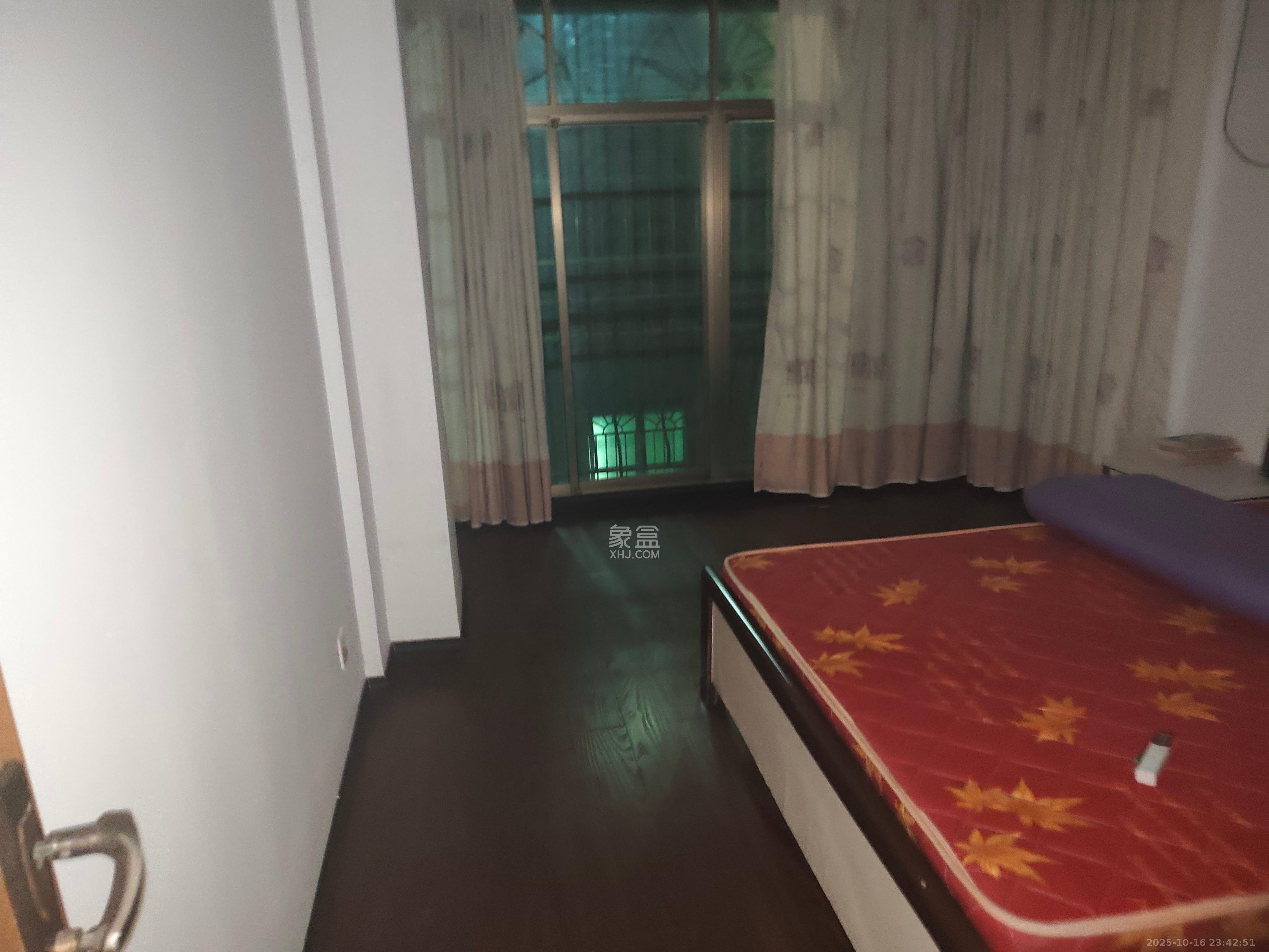 财富时代(高桥中江置业财富) 2室1厅1卫 1650.0元/月 财富时代(高桥中江置业财富) 2室1厅1卫 1650.0元/月室内图