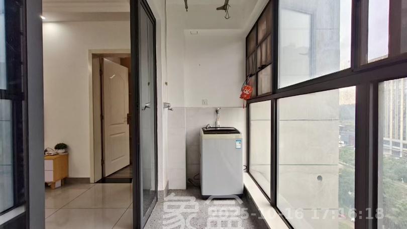 南山十里天池  3室2厅1卫    1800.0元/月室内图