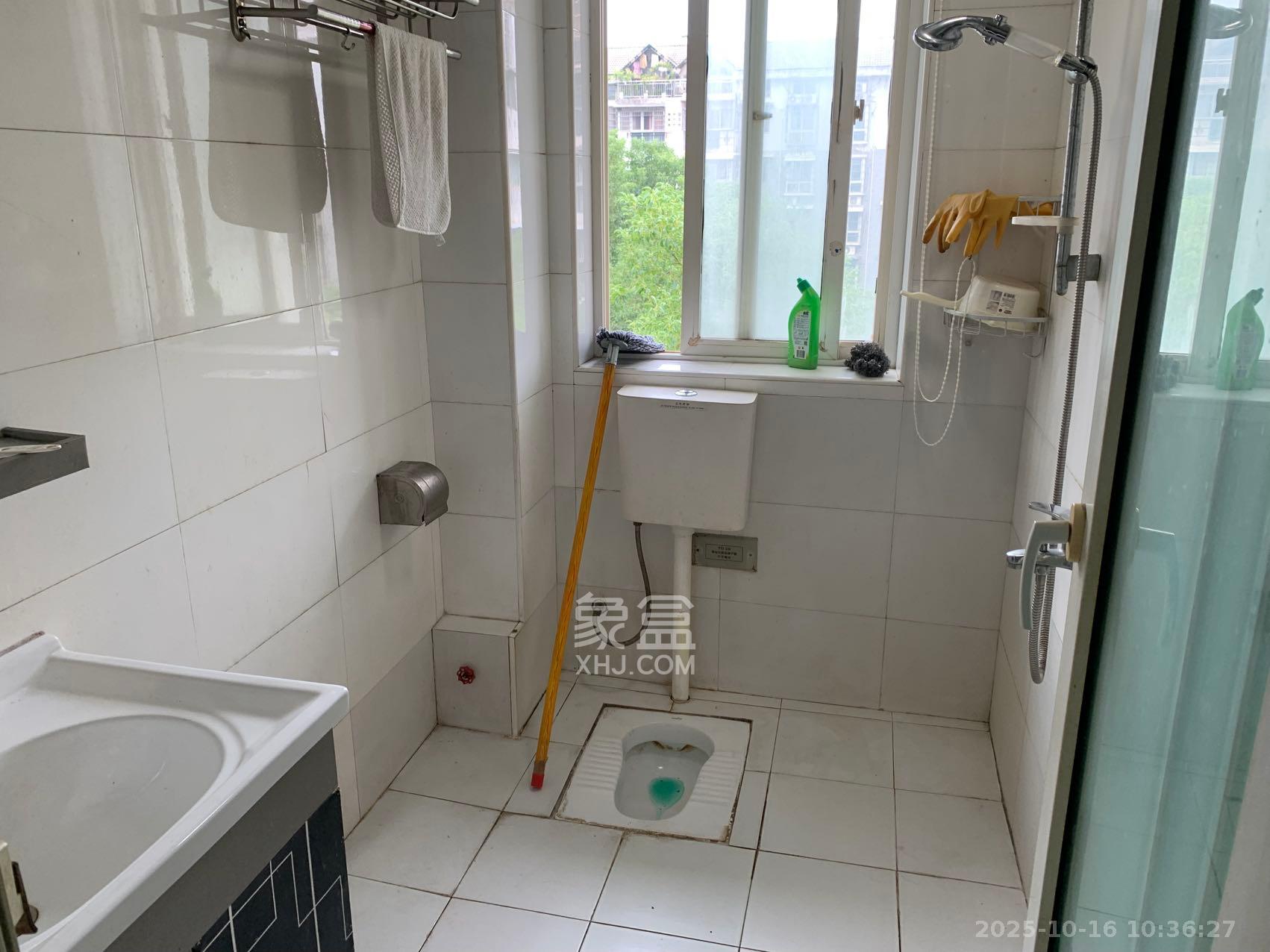 好家园  3室1厅1卫    1800.0元/月 好家园  3室1厅1卫    1800.0元/月室内图