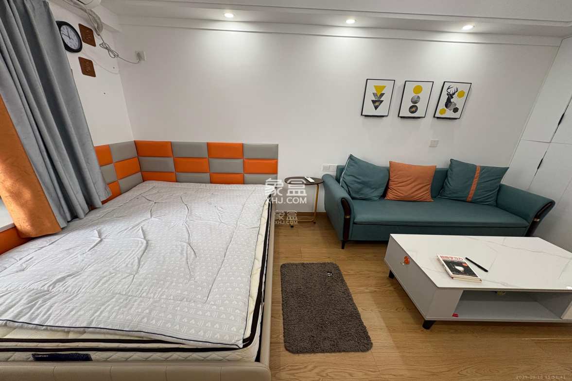 保利中环广场(保利中悦苑) 1室1厅1卫 1450.0元/月 保利中环广场(保利中悦苑) 1室1厅1卫 1450.0元/月室内图