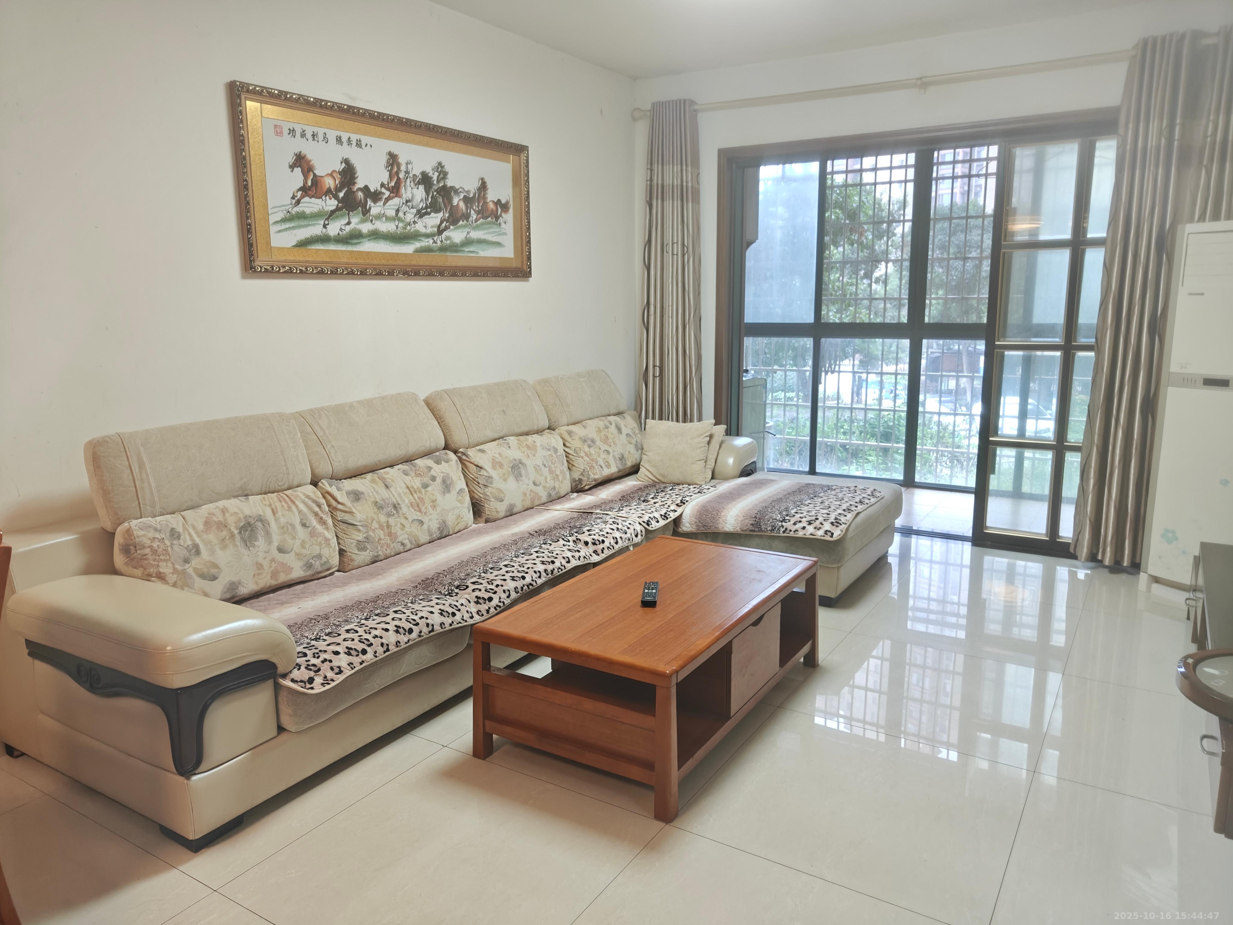 联美品格 2室2厅1卫 1800.0元/月 联美品格 2室2厅1卫 1800.0元/月室内图