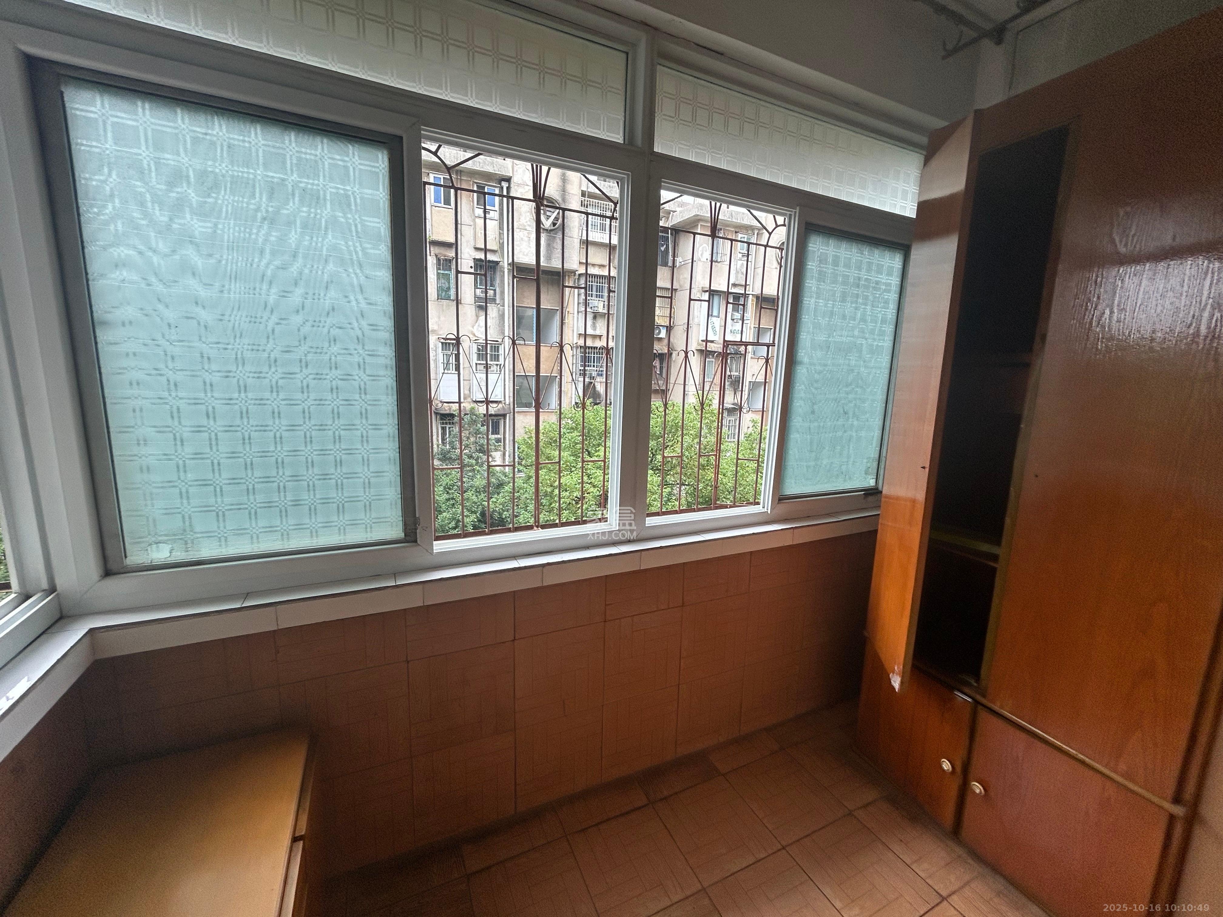 狮子山二片  2室1厅1卫    1100.0元/月室内图