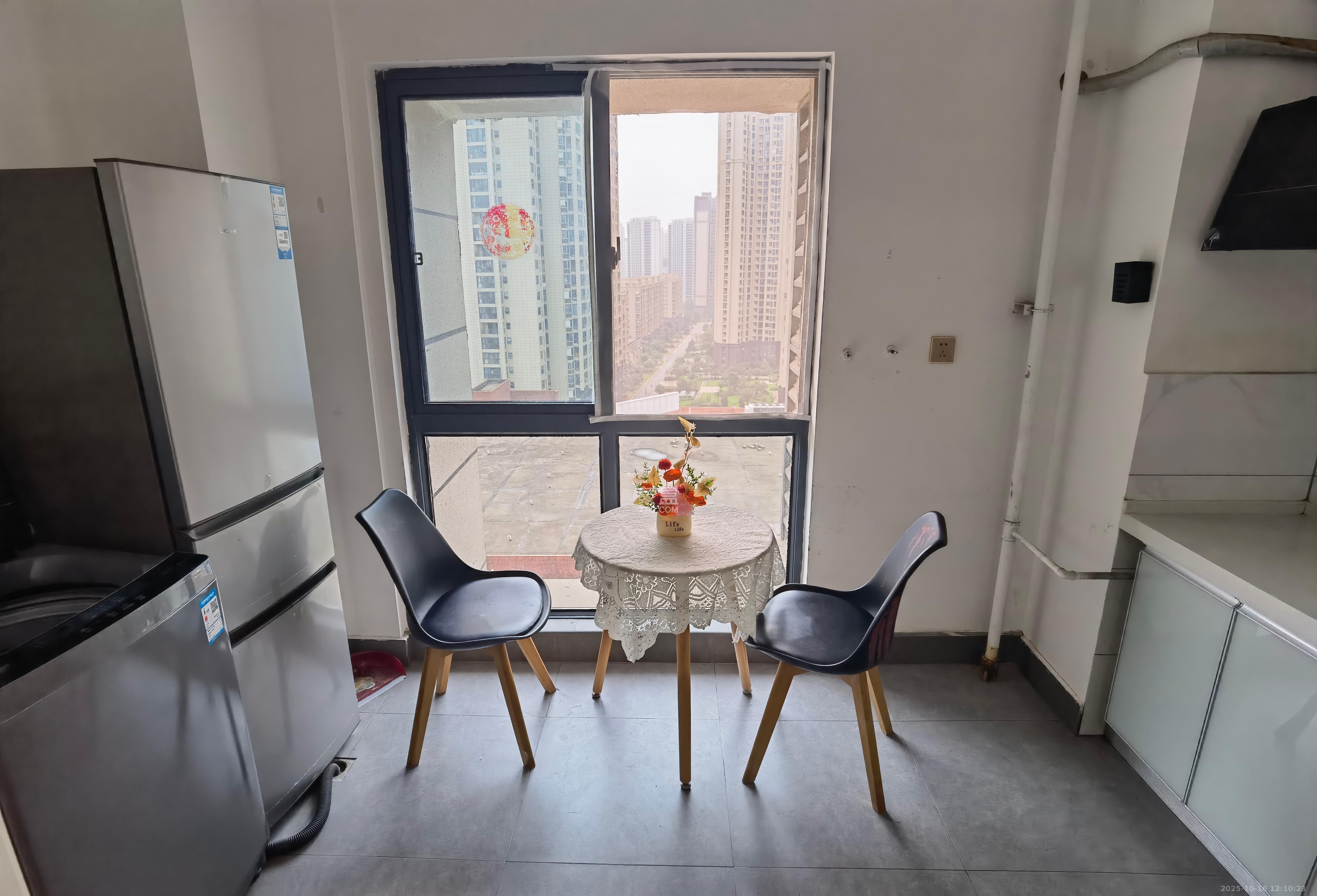 明发国际城  1室1厅1卫    1500.0元/月室内图