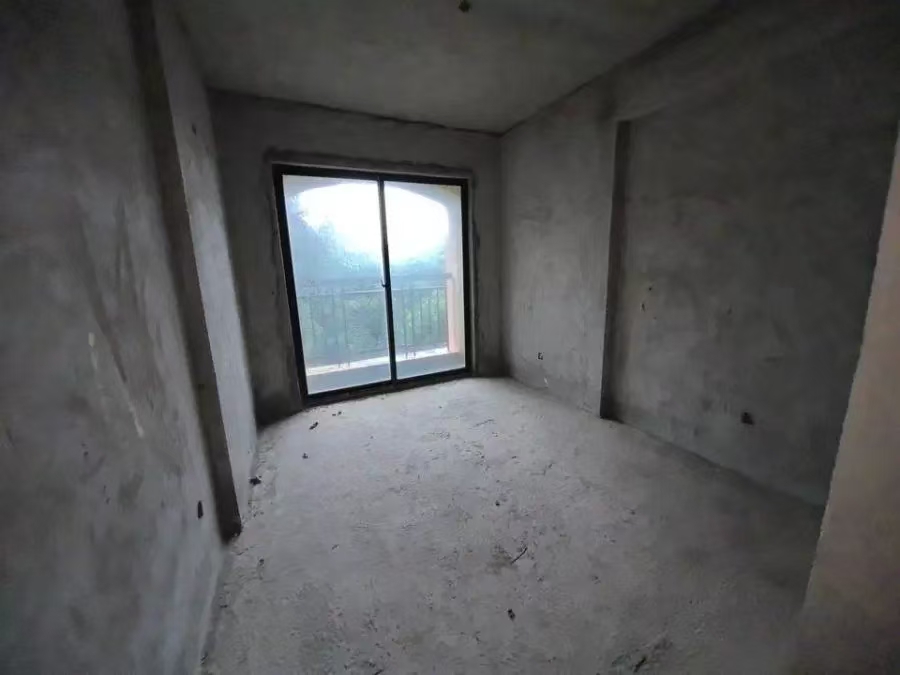 翡翠水城（住宅）  3室2厅2卫    135.0万室内图