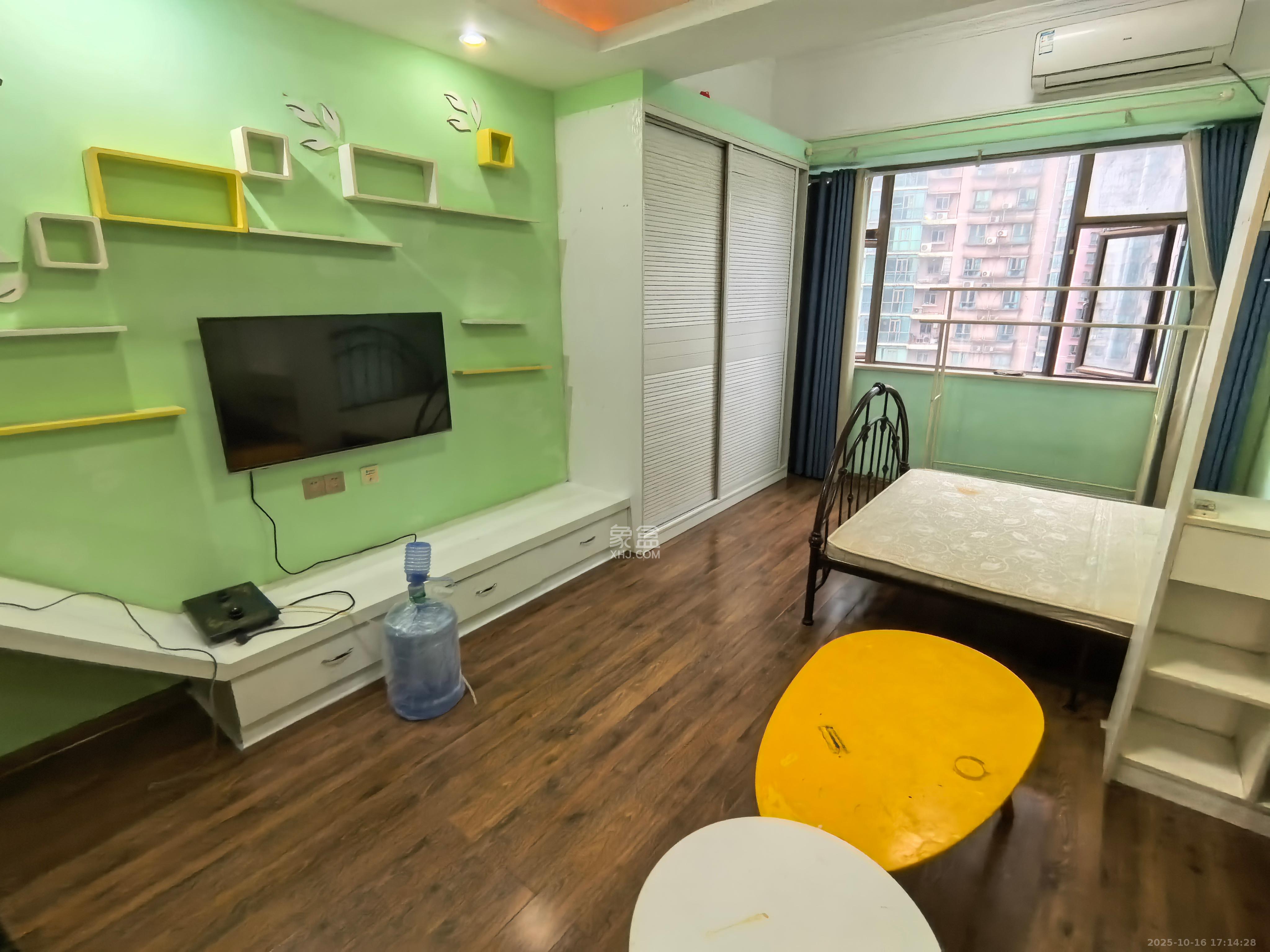 昊天大厦 1室1厅1卫 1600.0元/月 昊天大厦 1室1厅1卫 1600.0元/月室内图