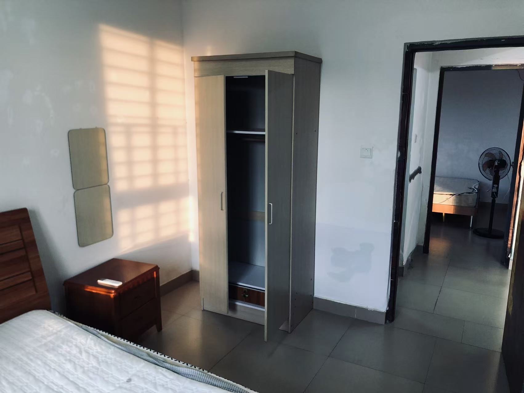 滨江新苑（一期A区）  2室2厅1卫    2000.0元/月室内图