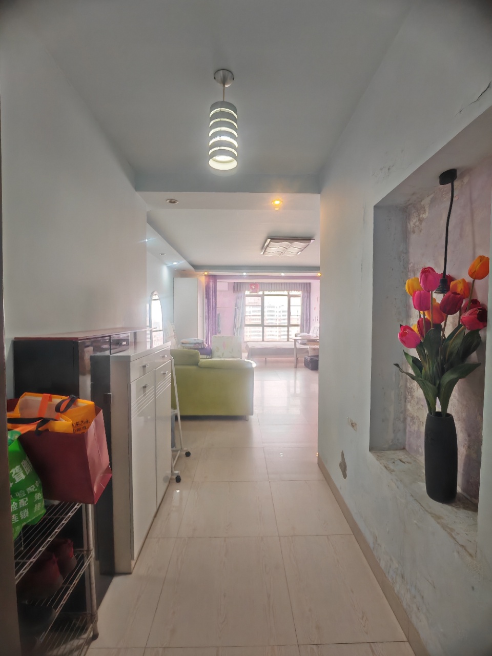 蓝天丽城  1室1厅1卫    82.0万客厅